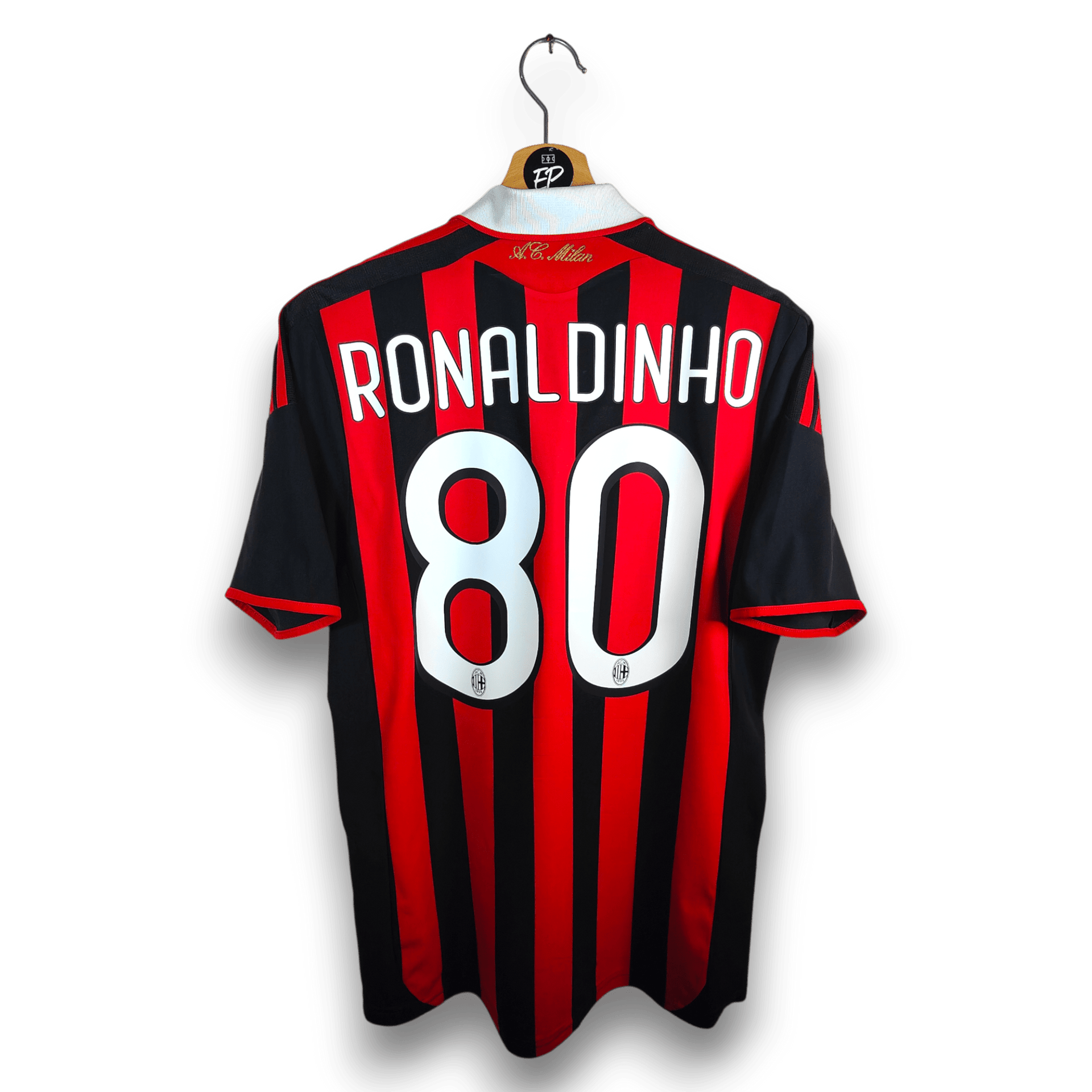 Milan 2009 – Ronaldinho (S) – Historias de Camisetas Milan 2009 – Ronaldinho (S) – Historias de Camisetas