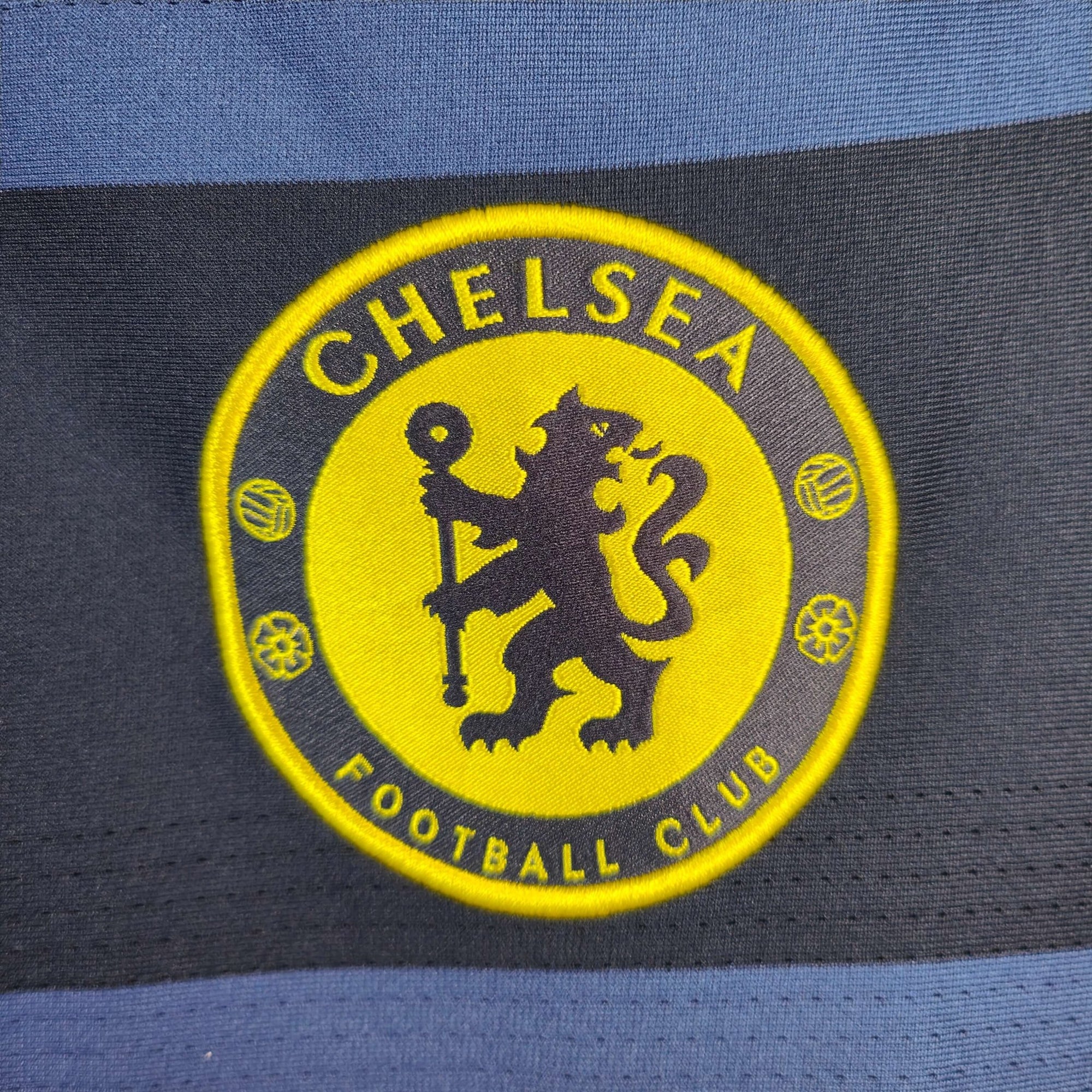 2009 - 10 Chelsea Away Shirt Drogba 11 - 9.5/10 - (M) - Eternal Pitch