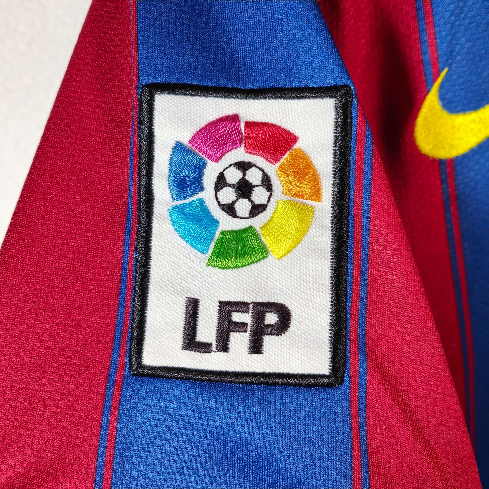 2009 - 10 FC Barcelona Home Shirt Ibrahimovic 9 - 8.5/10 - (S) - Eternal Pitch