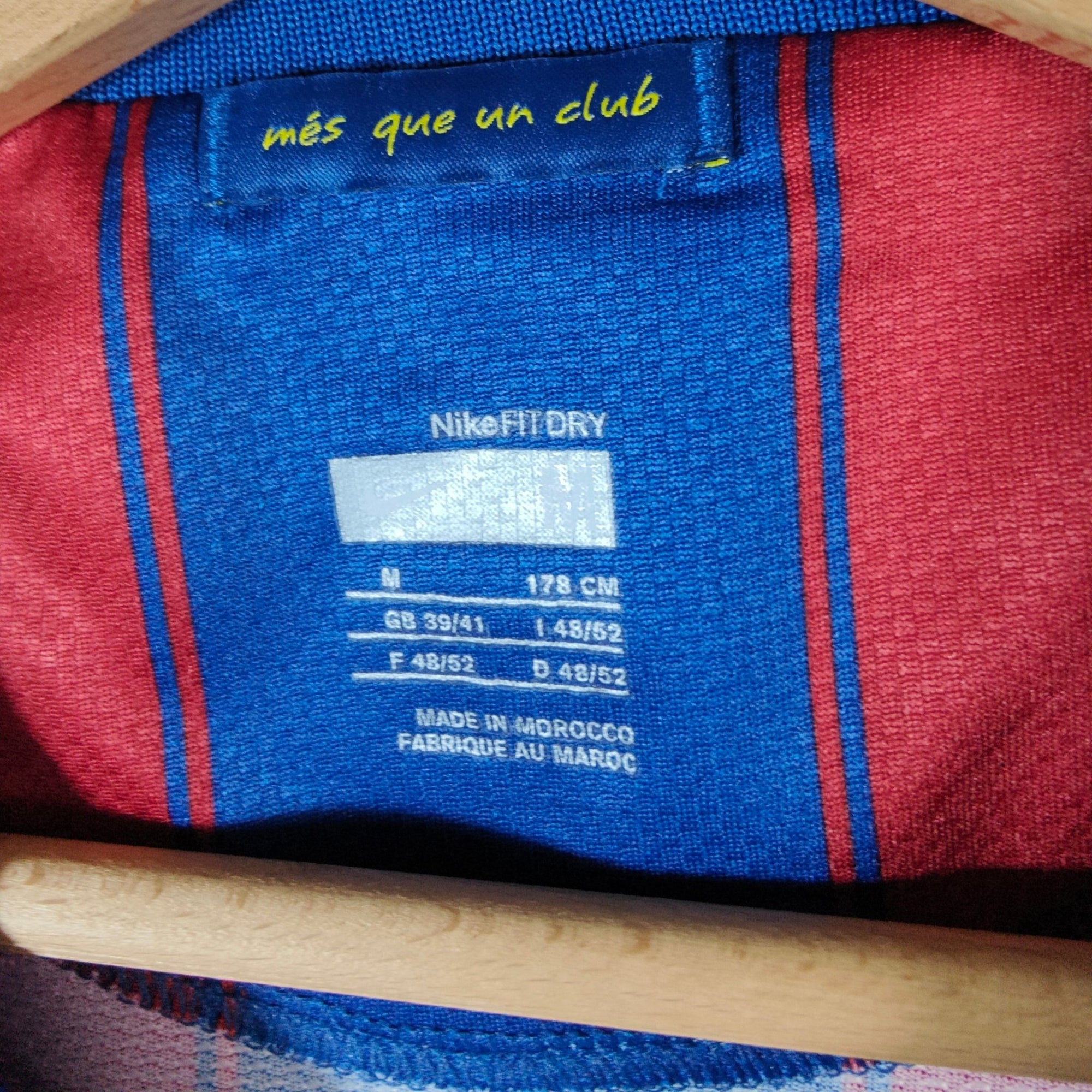 2009 - 10 FC Barcelona Home Shirt Xavi 6 - 9.5/10 - (M) - Eternal Pitch