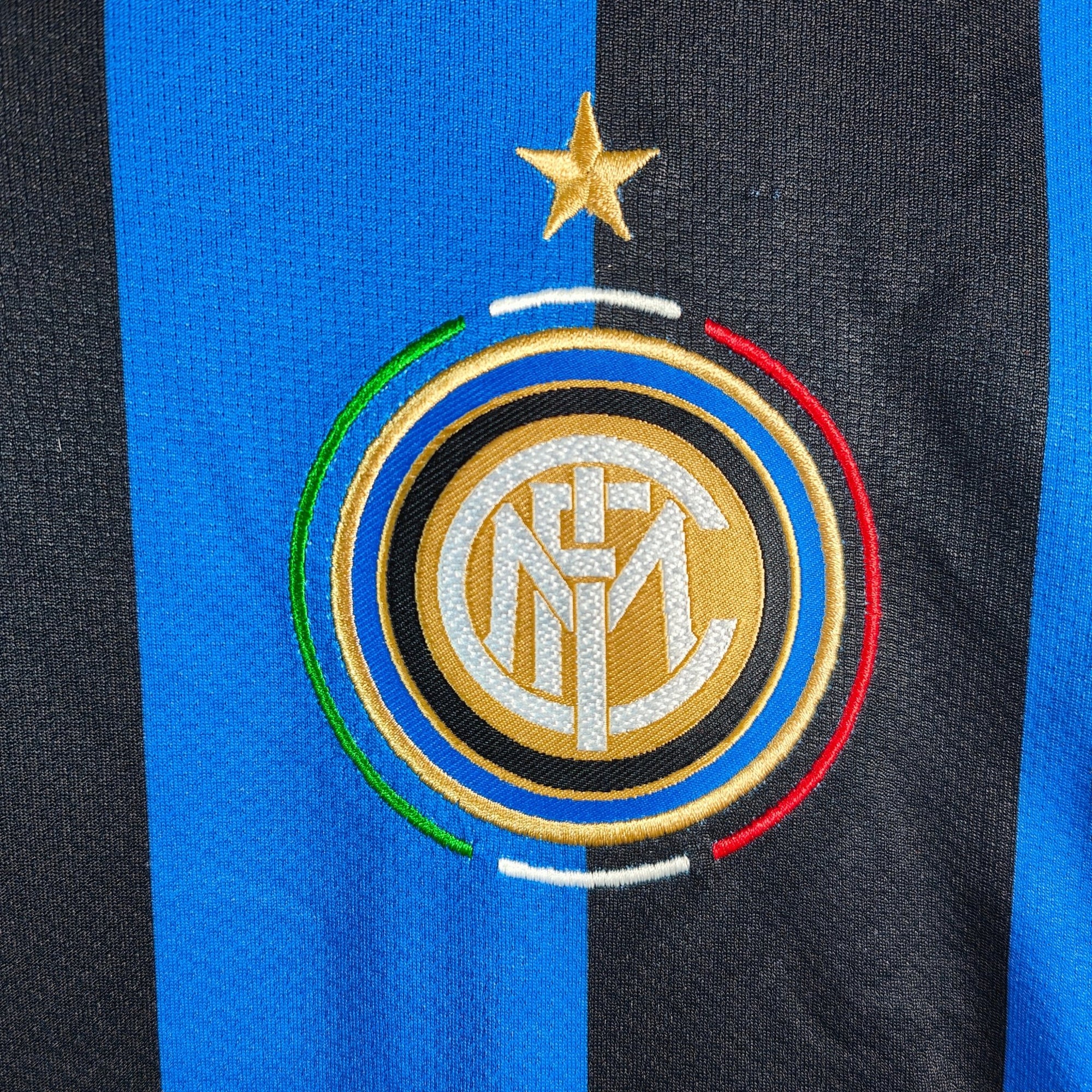 2009 - 10 Inter Milan Home Shirt Eto&#39;o 9 - 9/10 - (L) - Eternal Pitch