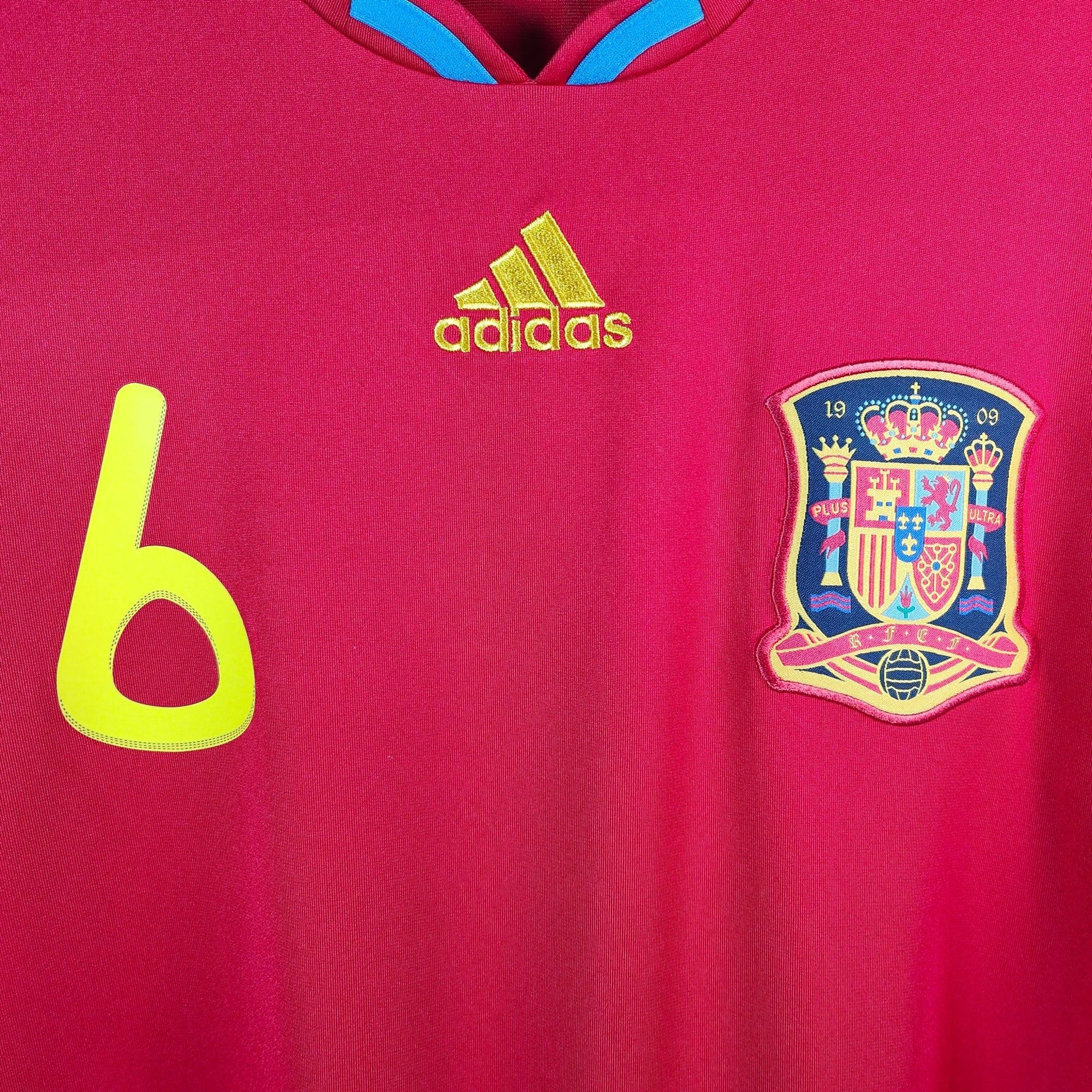 2009 - 10 Spain Home Shirt Iniesta 6 - 9/10 - (M) - Eternal Pitch