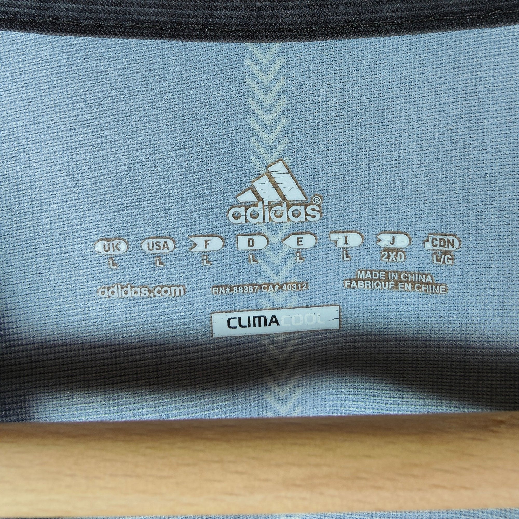 2010 - 11 Chelsea Away LS Shirt Drogba 11 (L) - Eternal Pitch