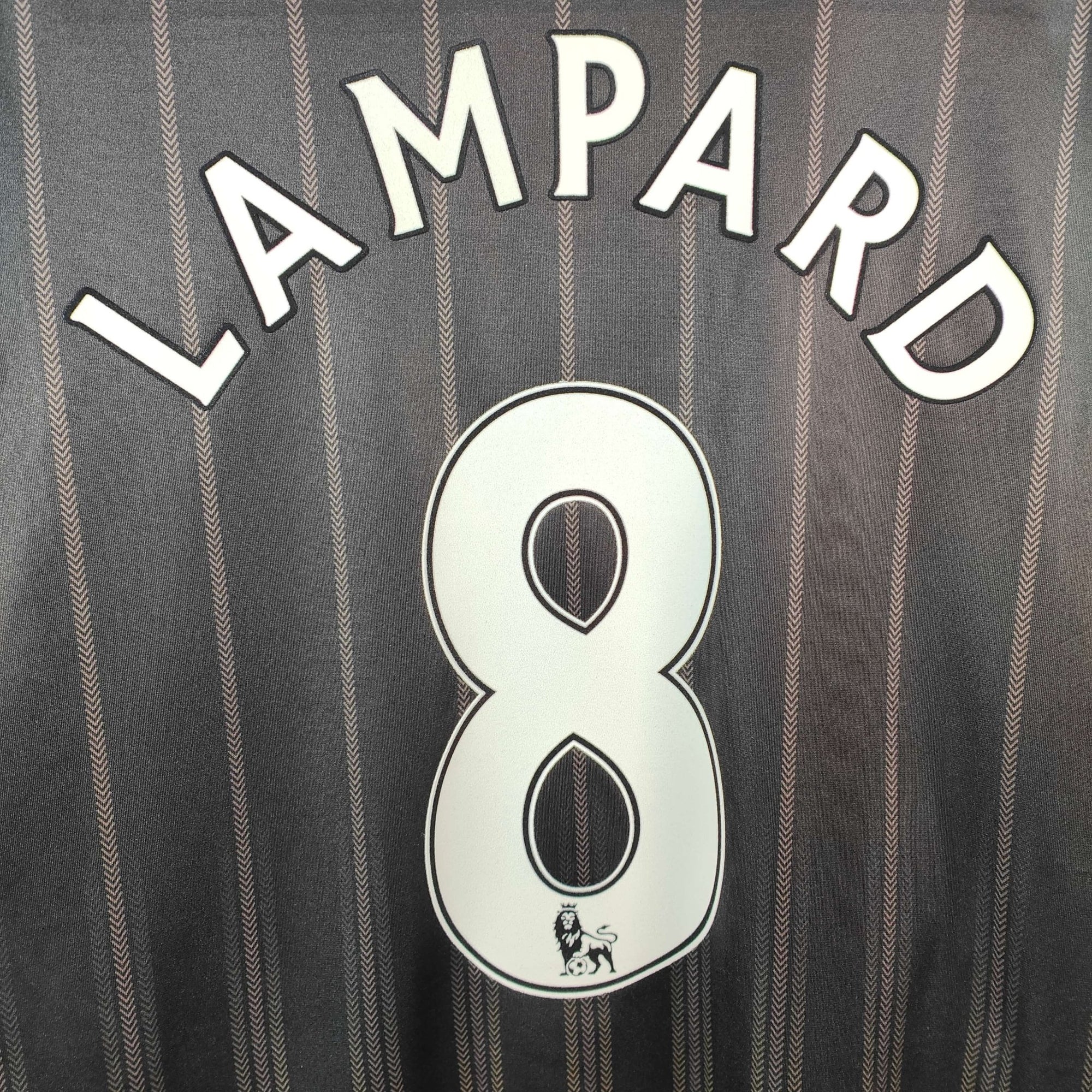 2010 - 11 Chelsea Away Shirt Lampard 8 - 9/10 - (XXL) - Eternal Pitch