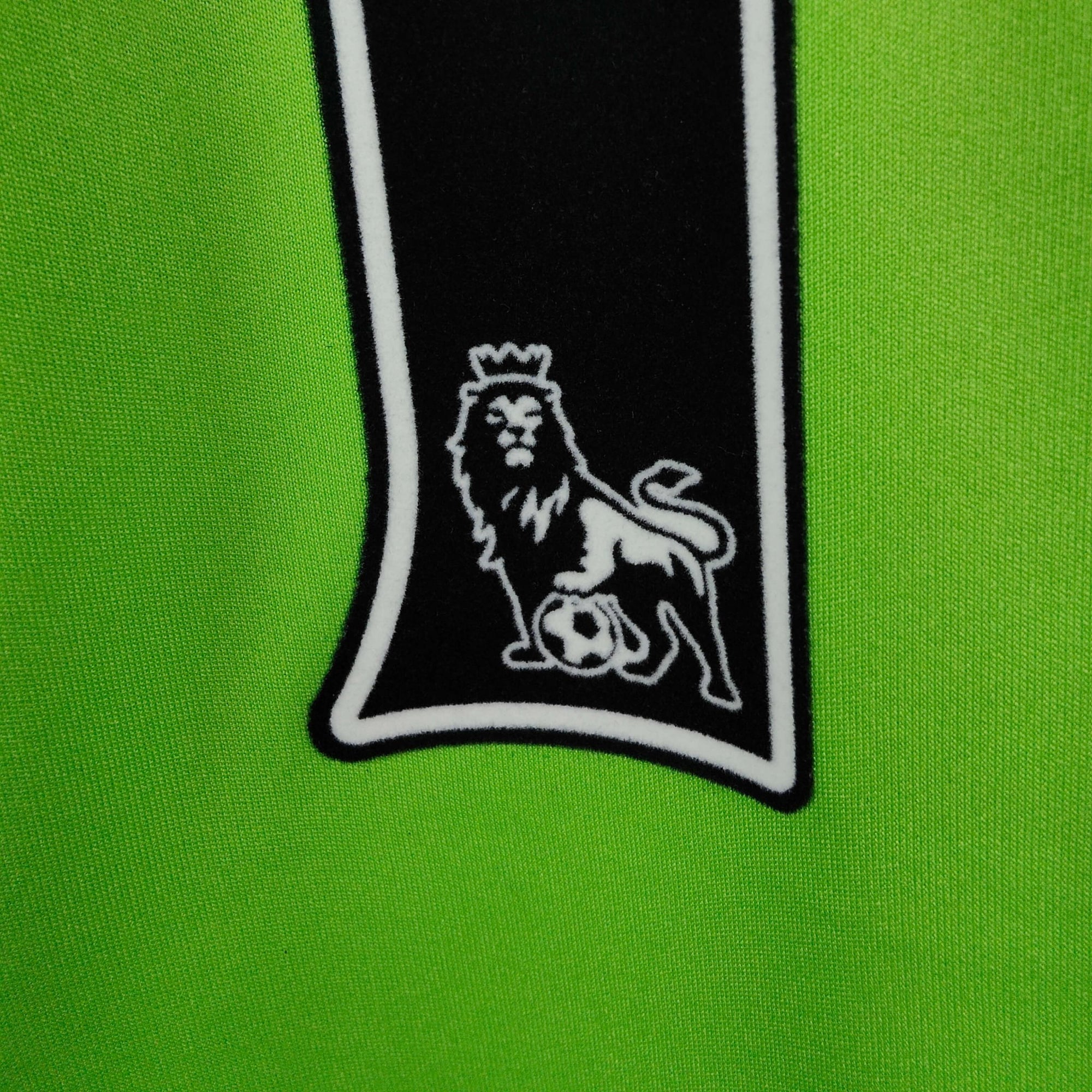 2010 - 11 Chelsea Third Shirt Drogba 11 - 9/10 - (XL) - Eternal Pitch