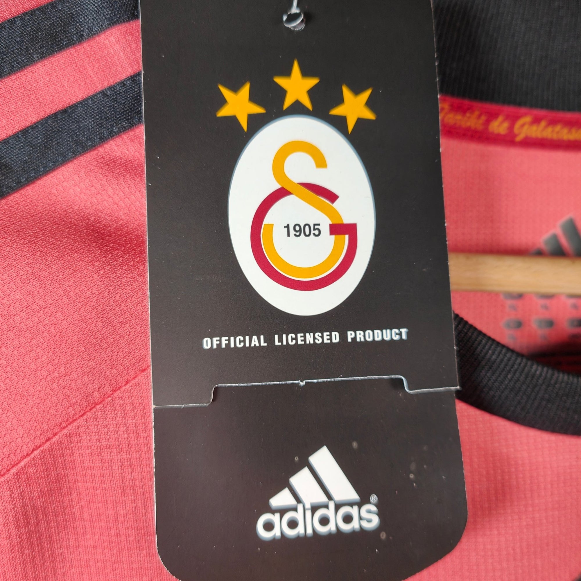 2010 - 11 Galatasaray Third Shirt Kewell 99 (XL) - Eternal Pitch