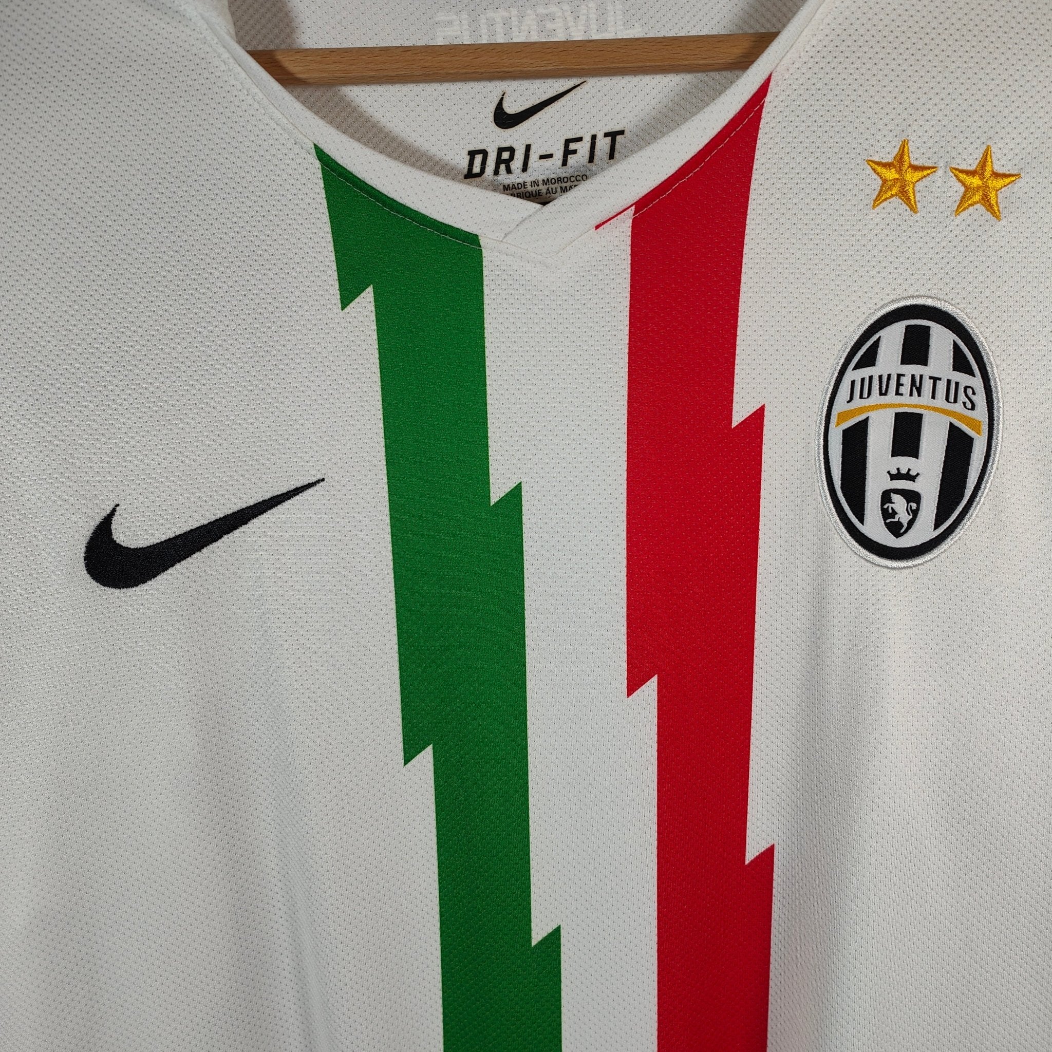 2010-11 Juventus Away Shirt Del Piero #10 (M) 382261