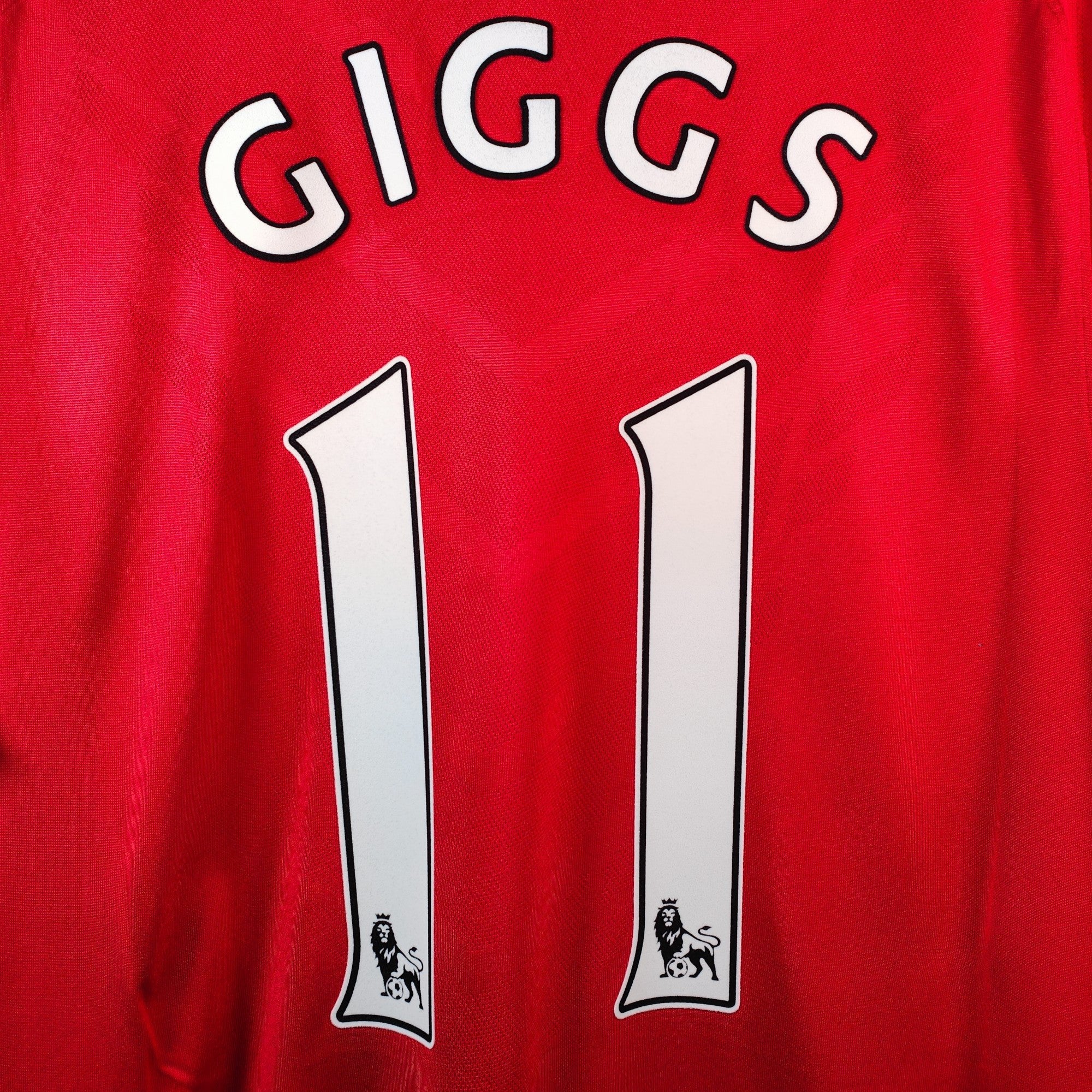 2010 - 11 Manchester United Home Shirt Giggs 11 (L) - Eternal Pitch