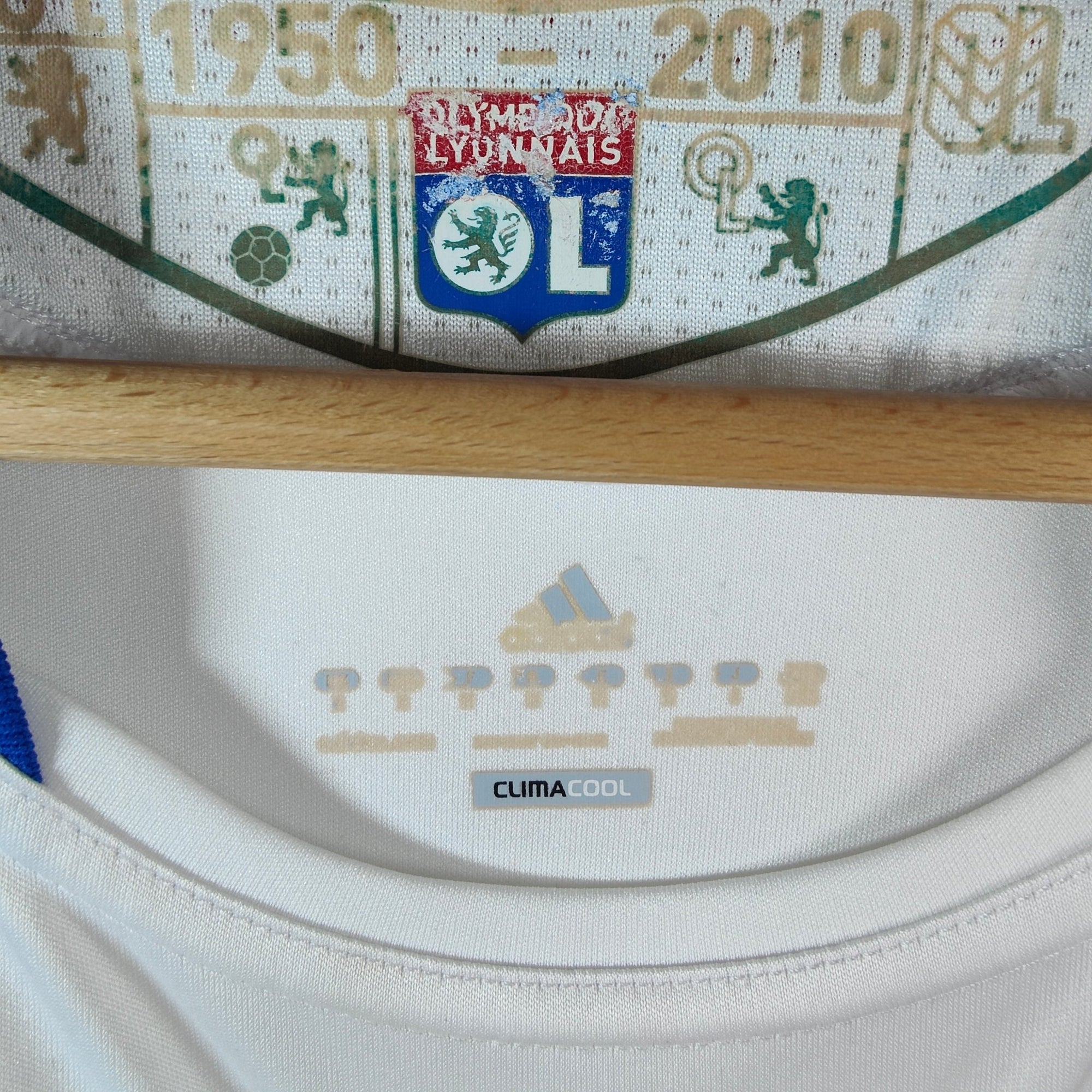 2010 - 11 Olympique Lyon Home Shirt - 9/10 - (M) - Eternal Pitch