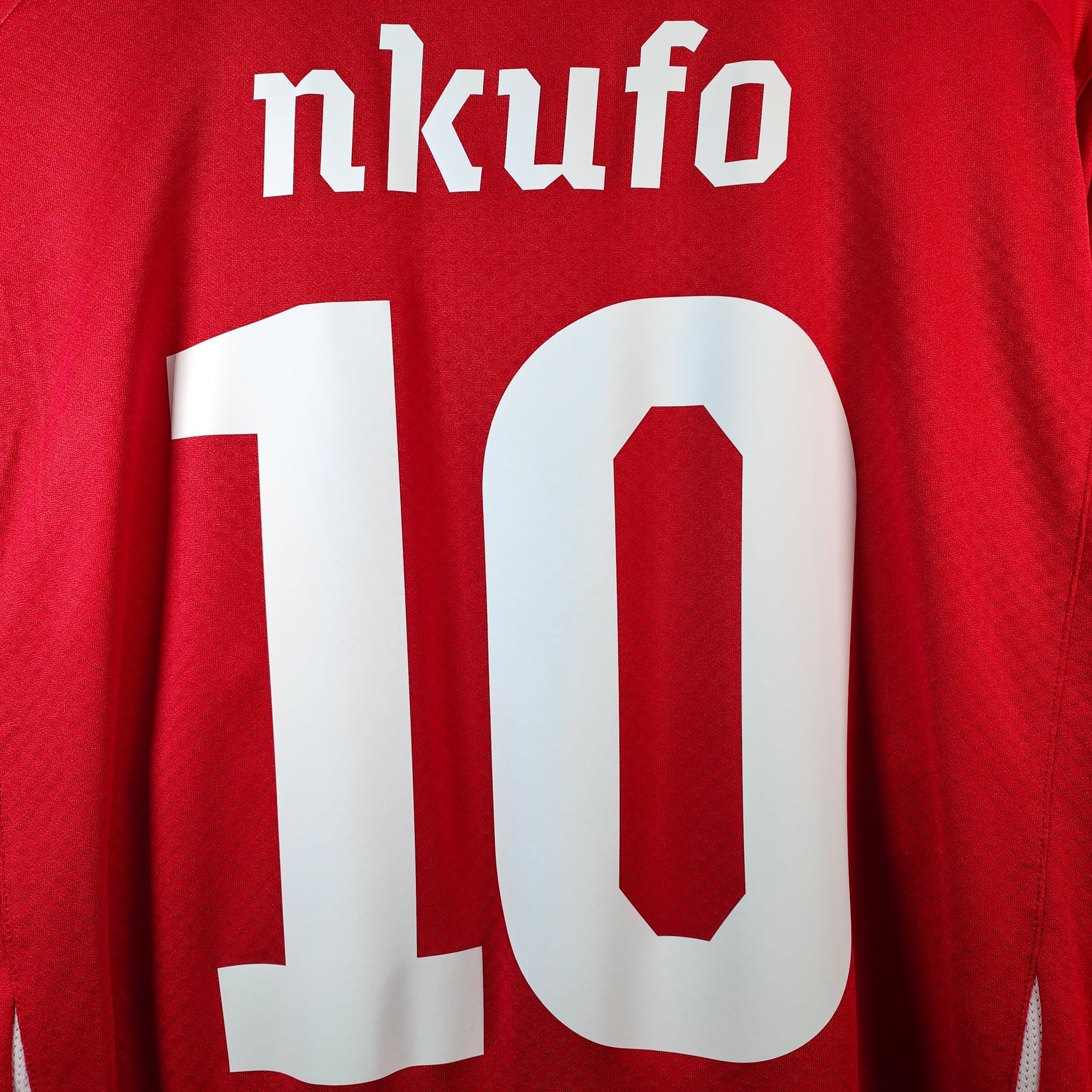 2010 - 11 Switzerland Home Shirt Nkufo 10 - 9.5/10 - (M) - Eternal Pitch