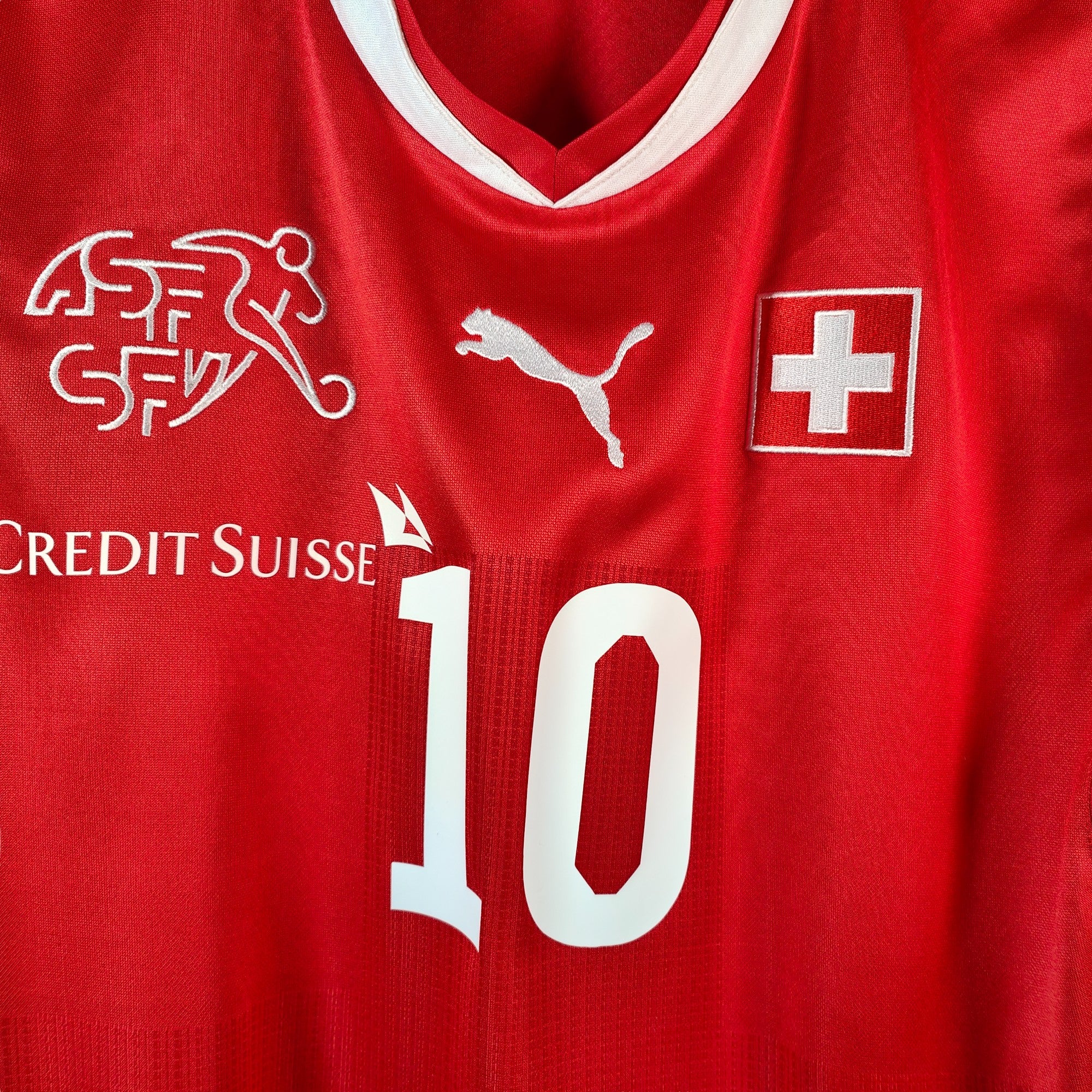 2010 - 11 Switzerland Home Shirt Nkufo 10 (L) - Eternal Pitch