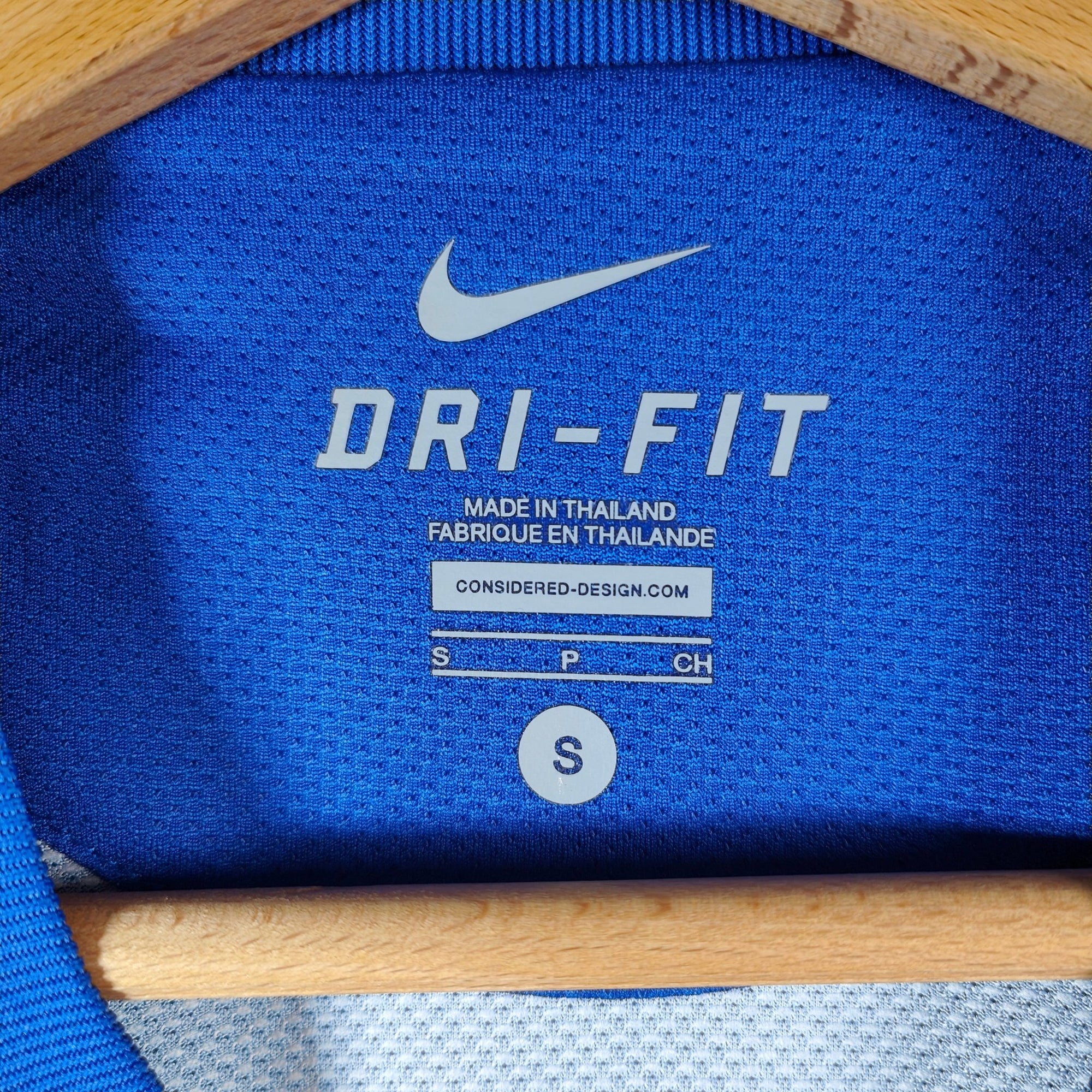 2010 - 12 FC Basel Home Shirt Shaqiri 17 (S) - Eternal Pitch