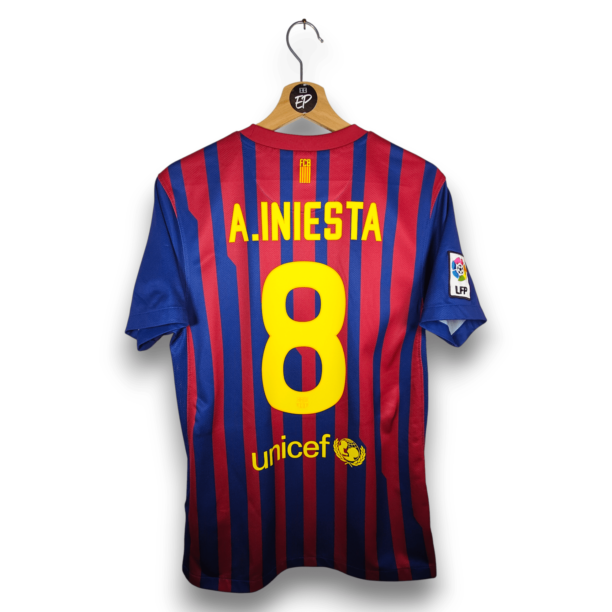2011 - 12 FC Barcelona Home Shirt Iniesta 8 - 9/10 - (S) - Eternal Pitch