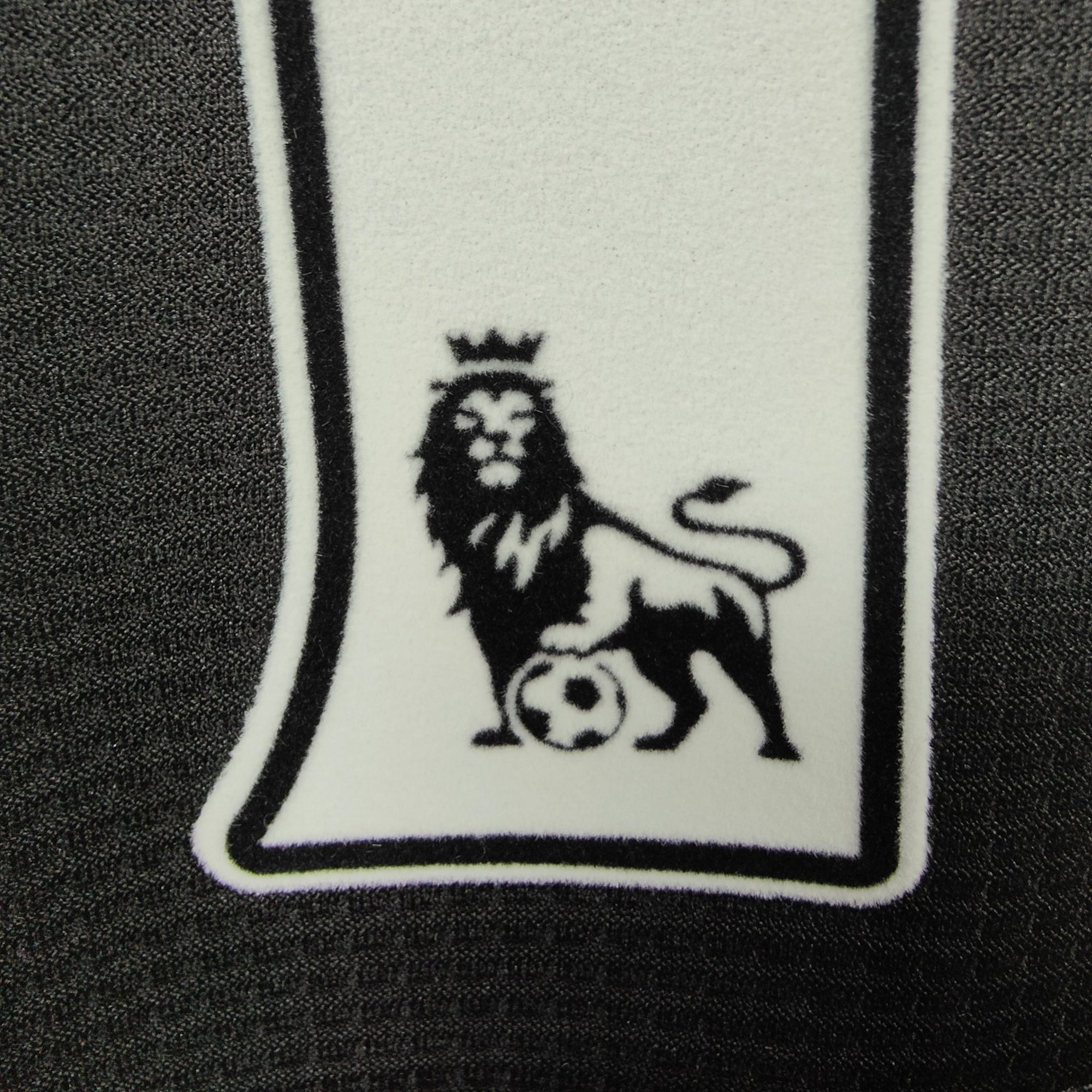 2011 - 12 Newcastle Home Shirt Ben Arfa 10 (M) - Eternal Pitch