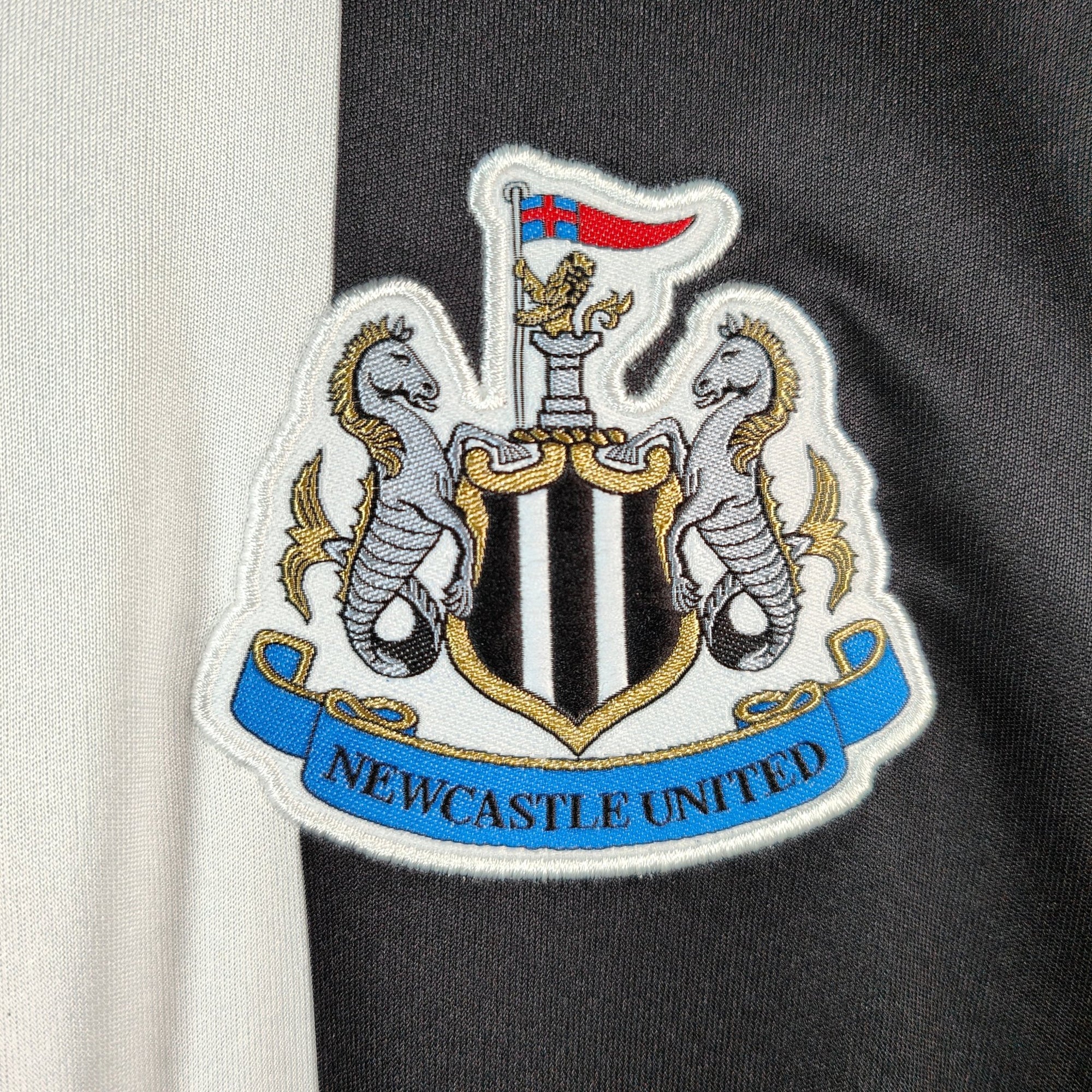 2011 - 12 Newcastle Home Shirt Ben Arfa 10 (M) - Eternal Pitch
