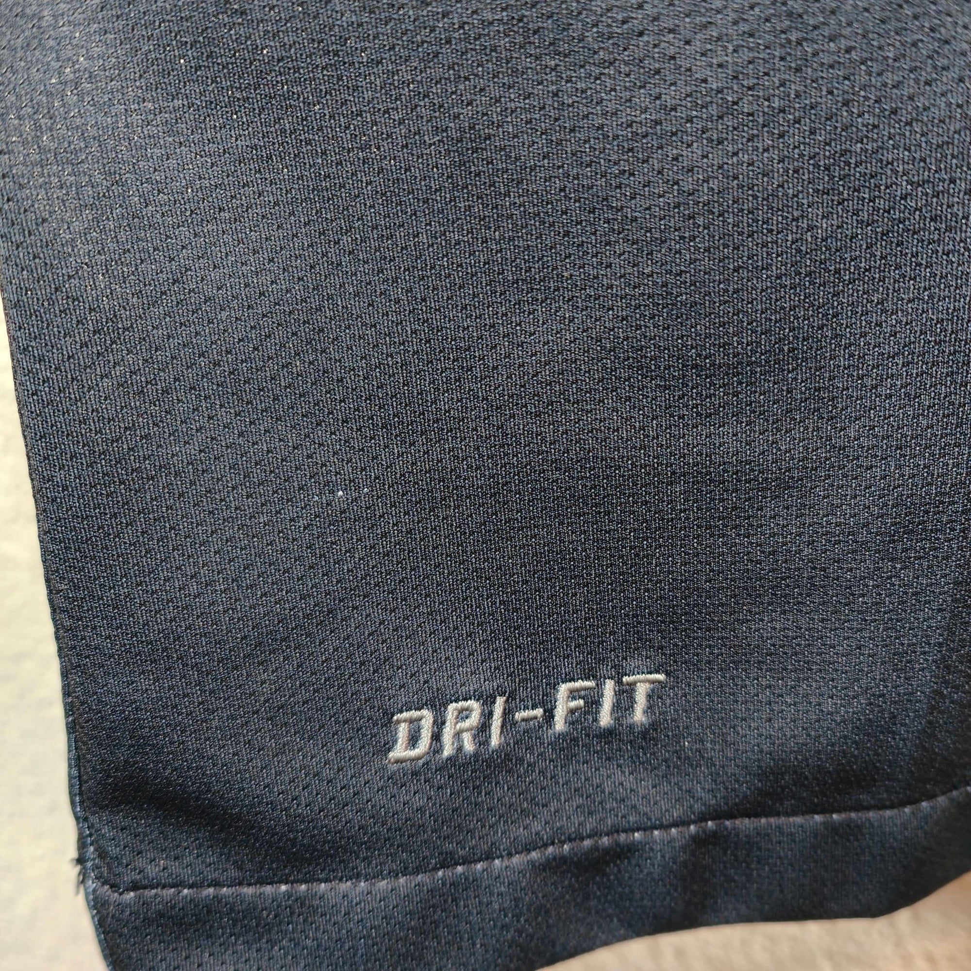 2011 - 12 PSG Home Shirt Pastore 27 - 9/10 - (M) - Eternal Pitch