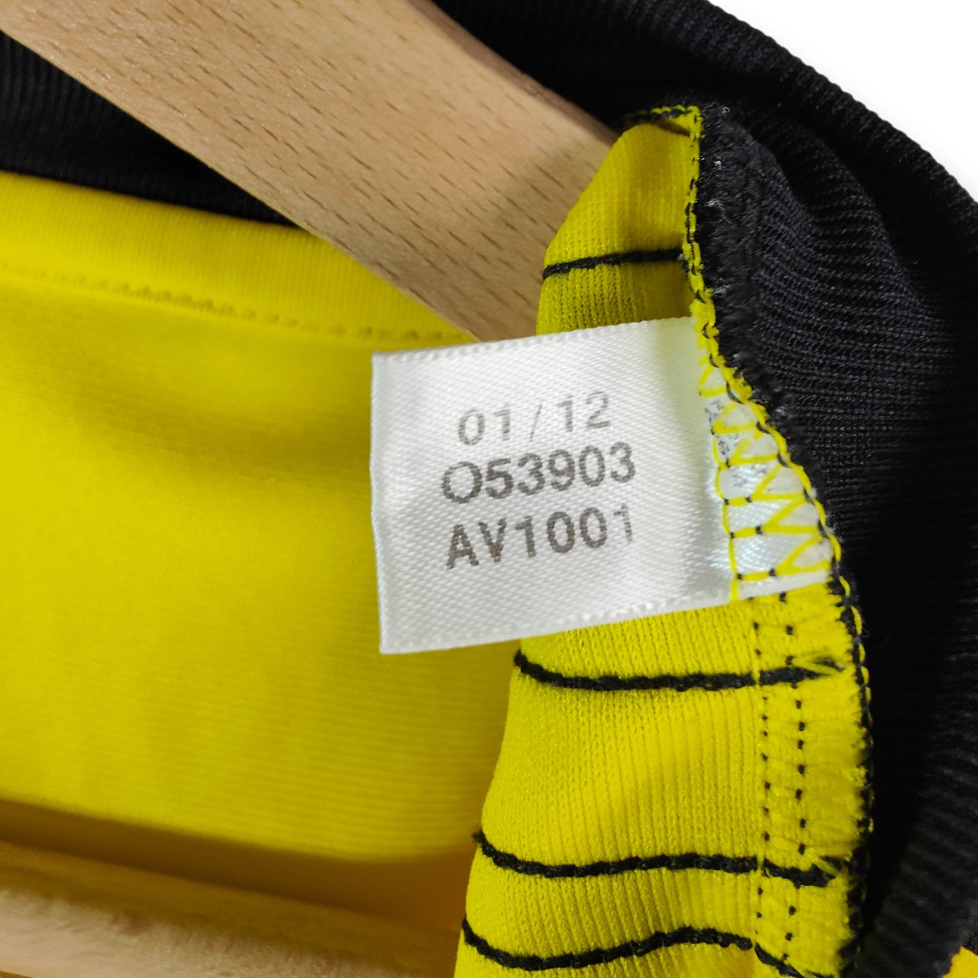 2011 - 12 Real Madrid GK Shirt Casillas 1 (L) - Eternal Pitch