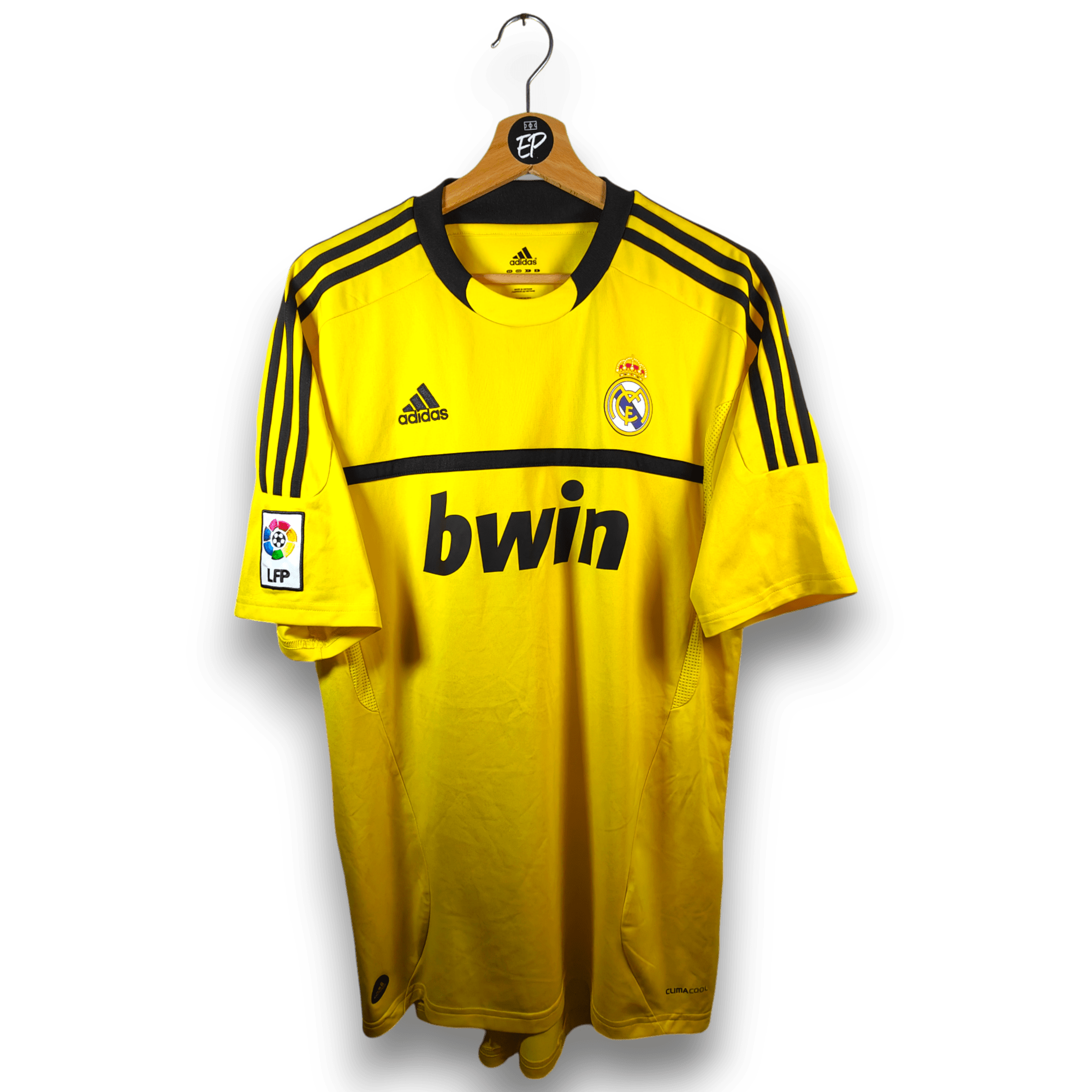 2011 - 12 Real Madrid GK Shirt Casillas 1 (L) - Eternal Pitch