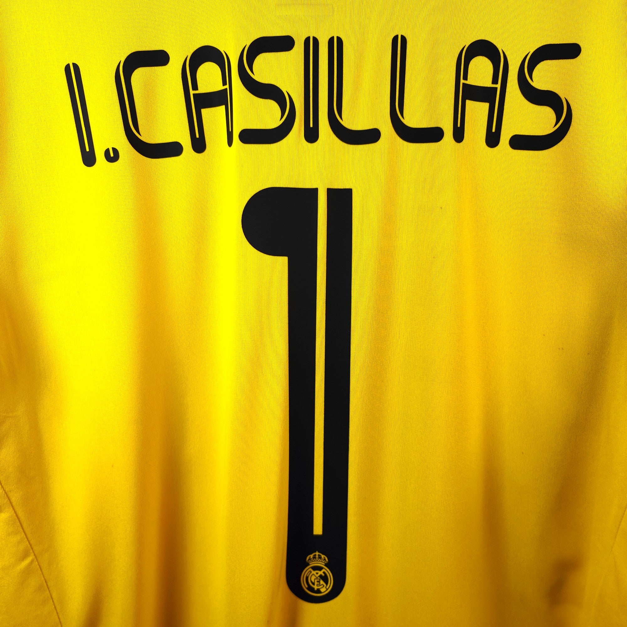 2011 - 12 Real Madrid GK Shirt Casillas 1 (L) - Eternal Pitch