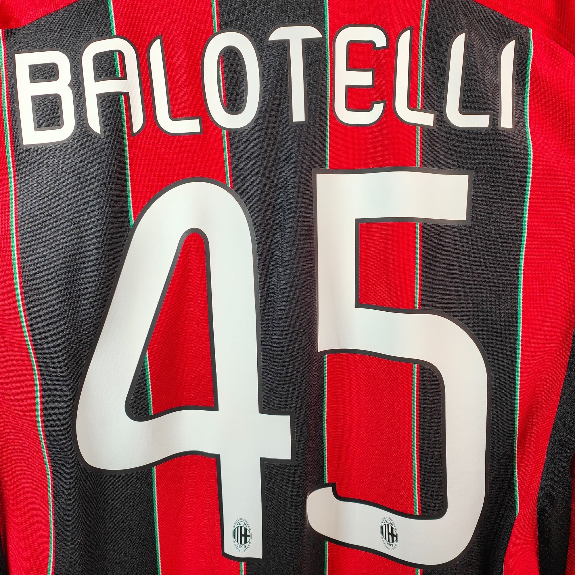 2012 - 13 AC Milan Home Shirt Balotelli 45 (M) - Eternal Pitch