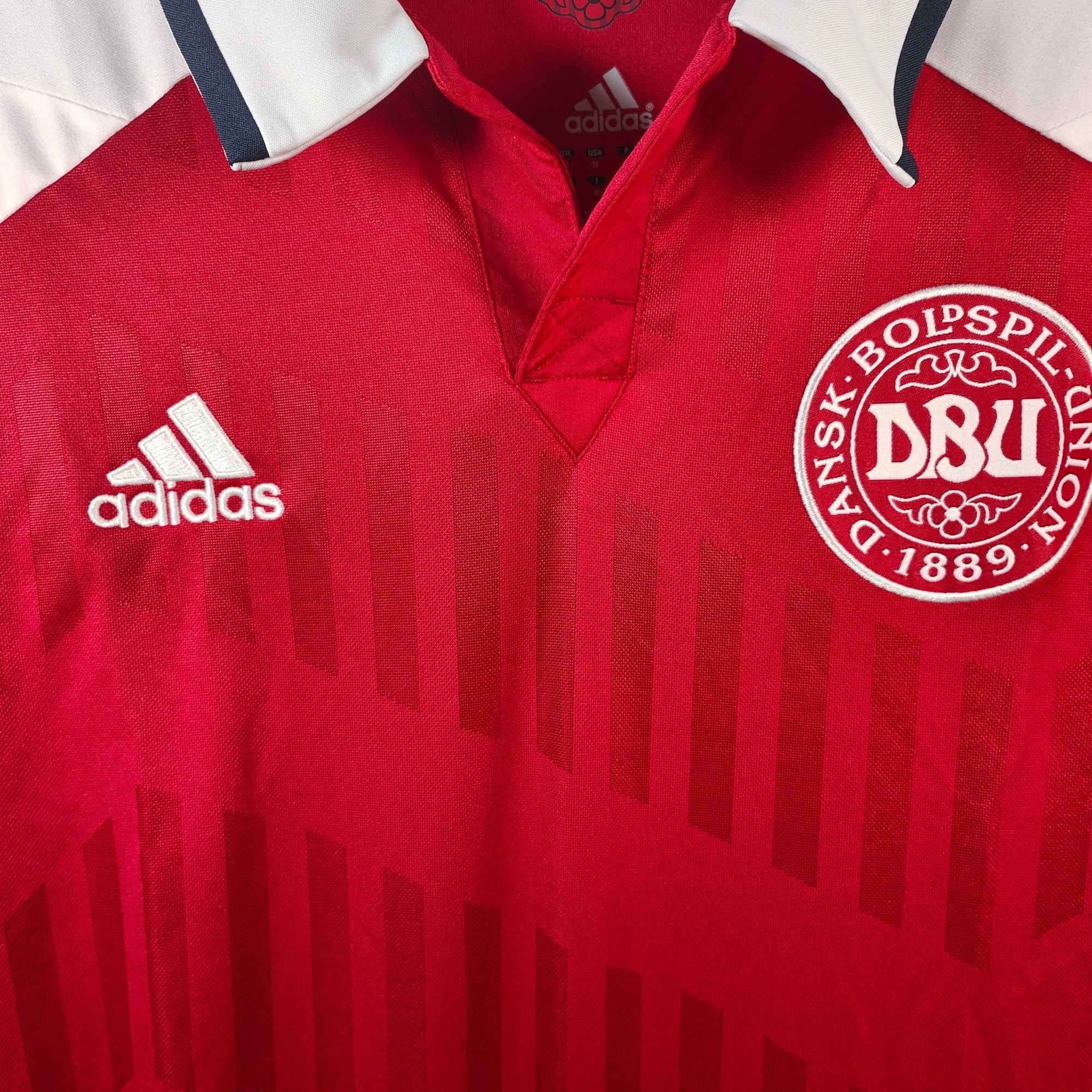 2012 - 13 Denmark Home Shirt - 9.5/10 - (M) - Eternal Pitch