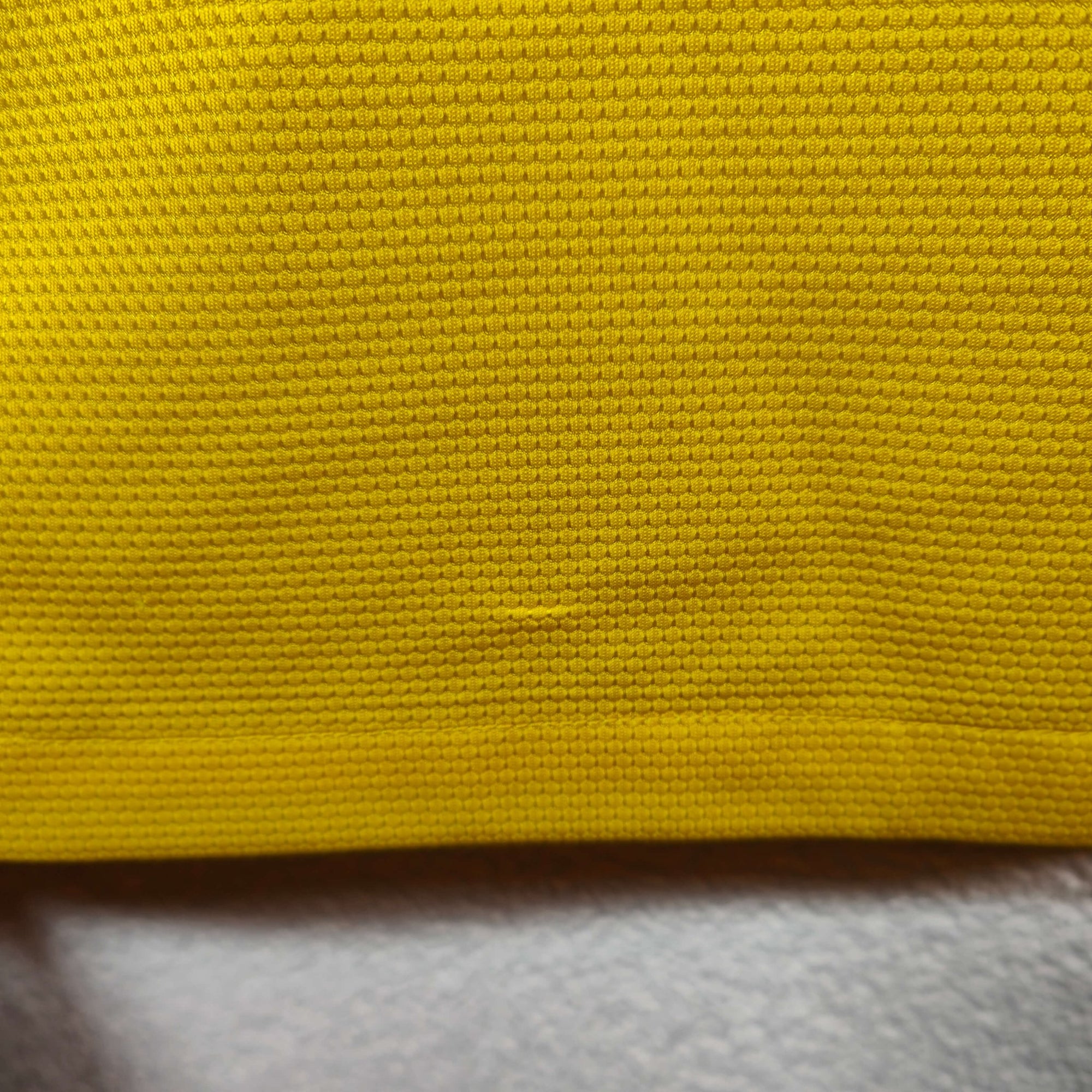 2012 - 13 FC Barcelona Away Shirt Messi 10 - 9/10 - (S) - Eternal Pitch