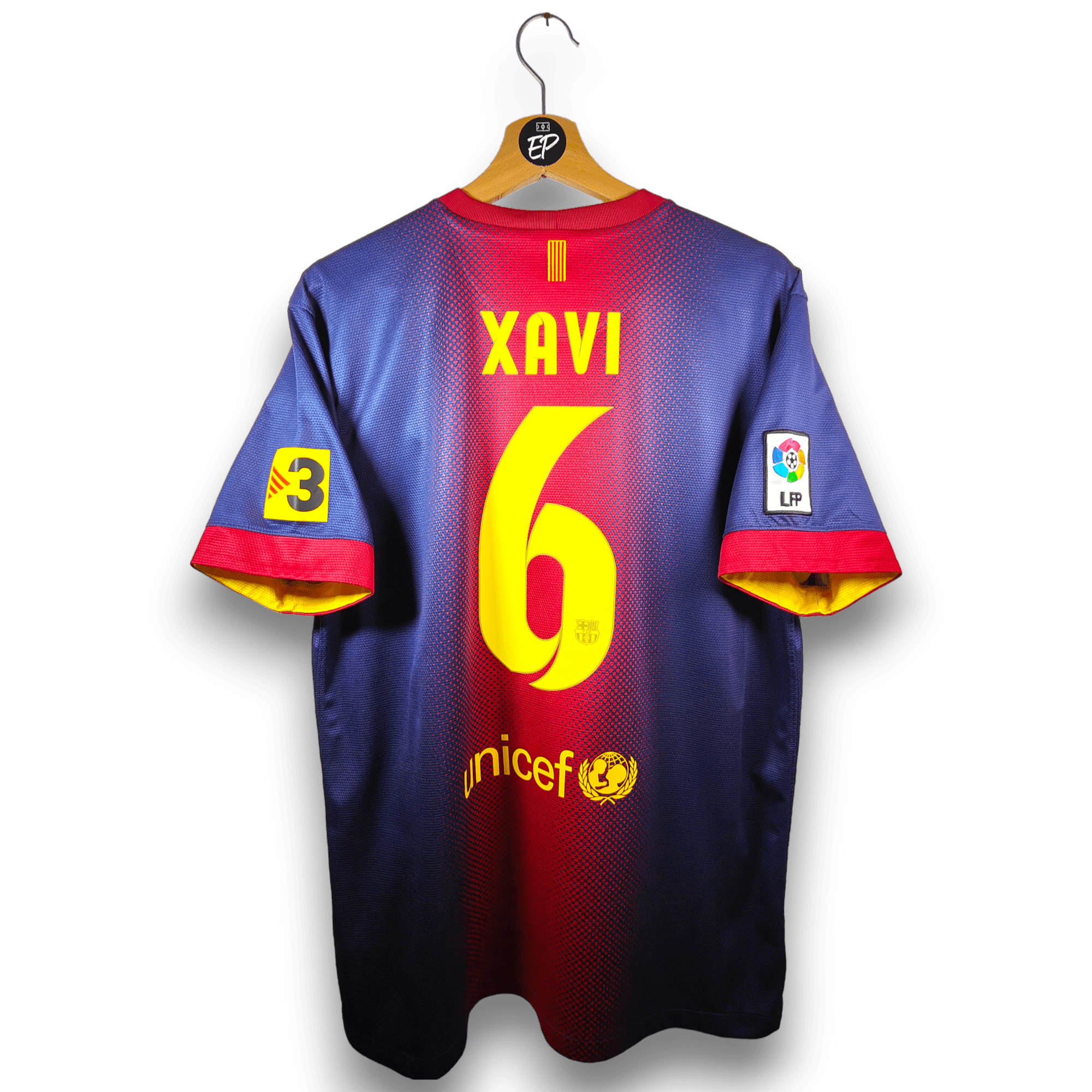 2012 - 13 FC Barcelona Home Shirt Xavi 6 - 9/10 - (L) - Eternal Pitch