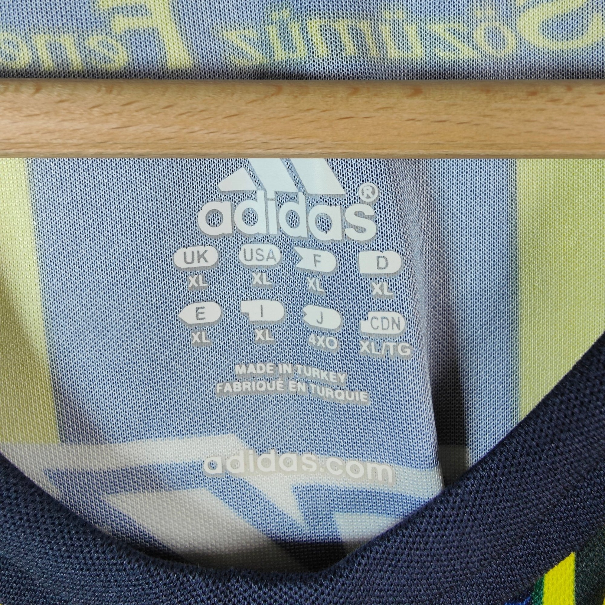 2012 - 13 Fenerbahce Home Shirt (XL) - Eternal Pitch