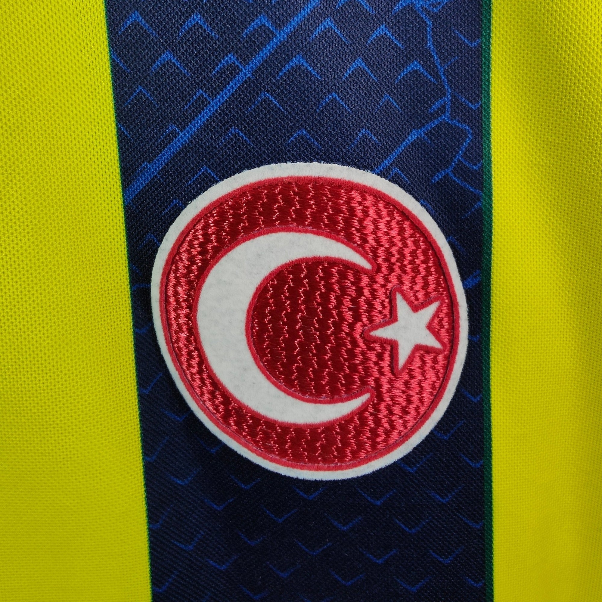 2012 - 13 Fenerbahce Home Shirt (XL) - Eternal Pitch