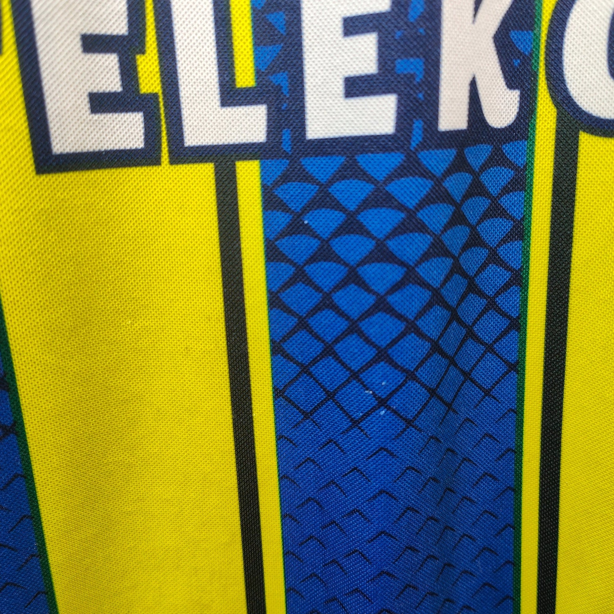 2012 - 13 Fenerbahce Home Shirt (XL) - Eternal Pitch