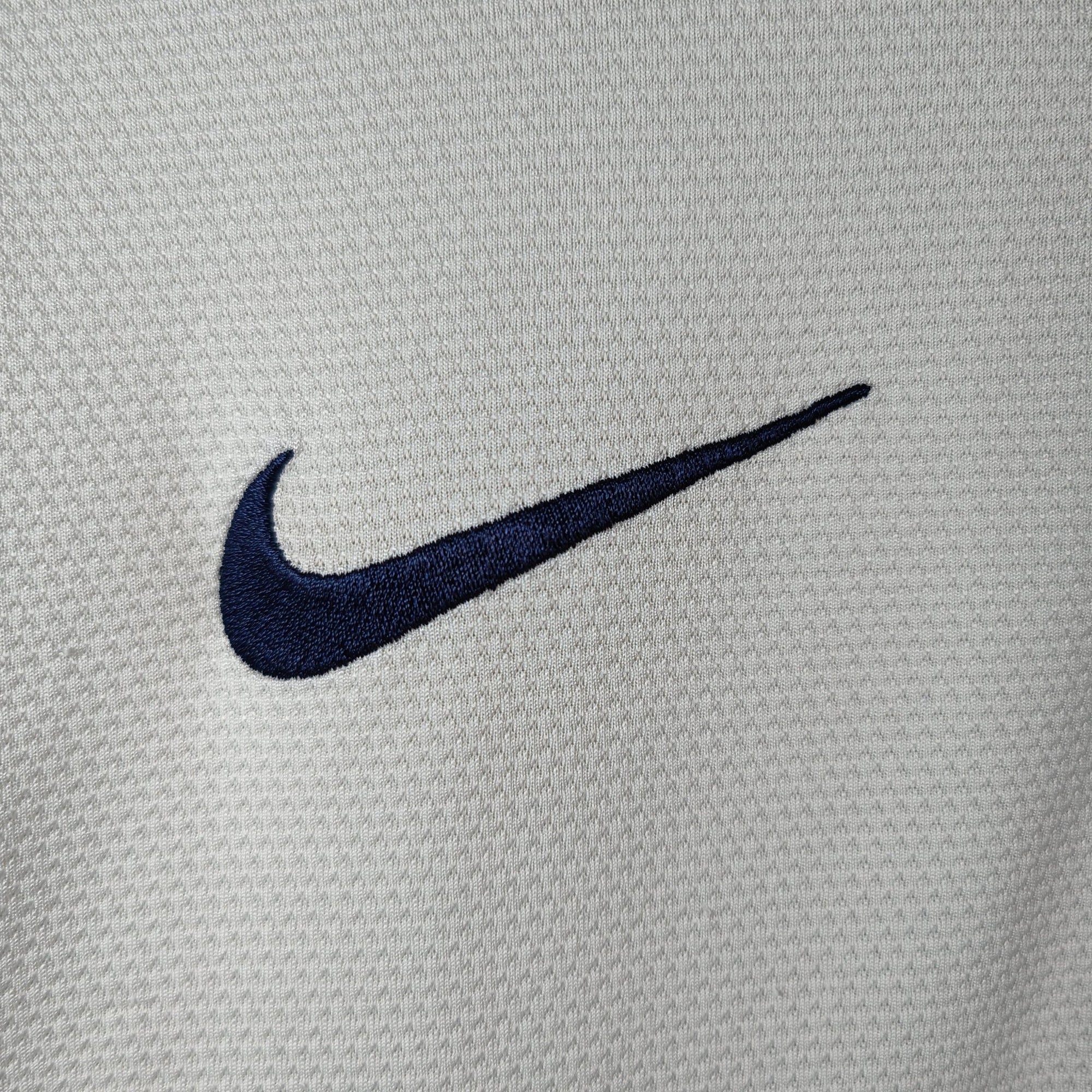2012 - 13 France Away Shirt (L) - Eternal Pitch