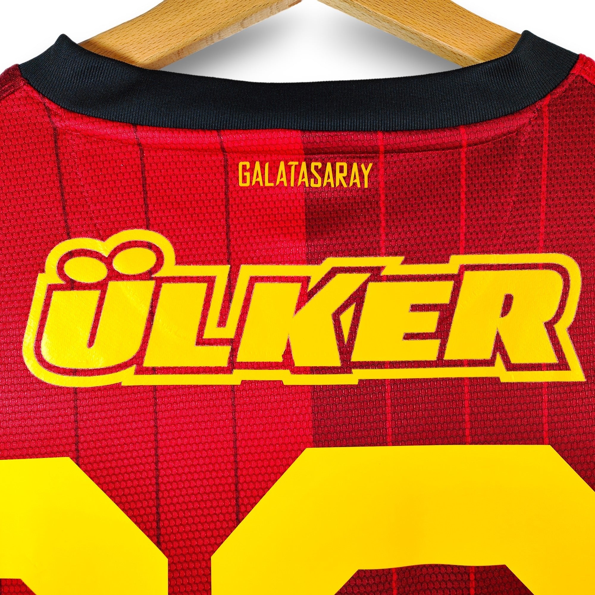 2012 - 13 Galatasaray Third Shirt Drogba 12 (L) - Eternal Pitch
