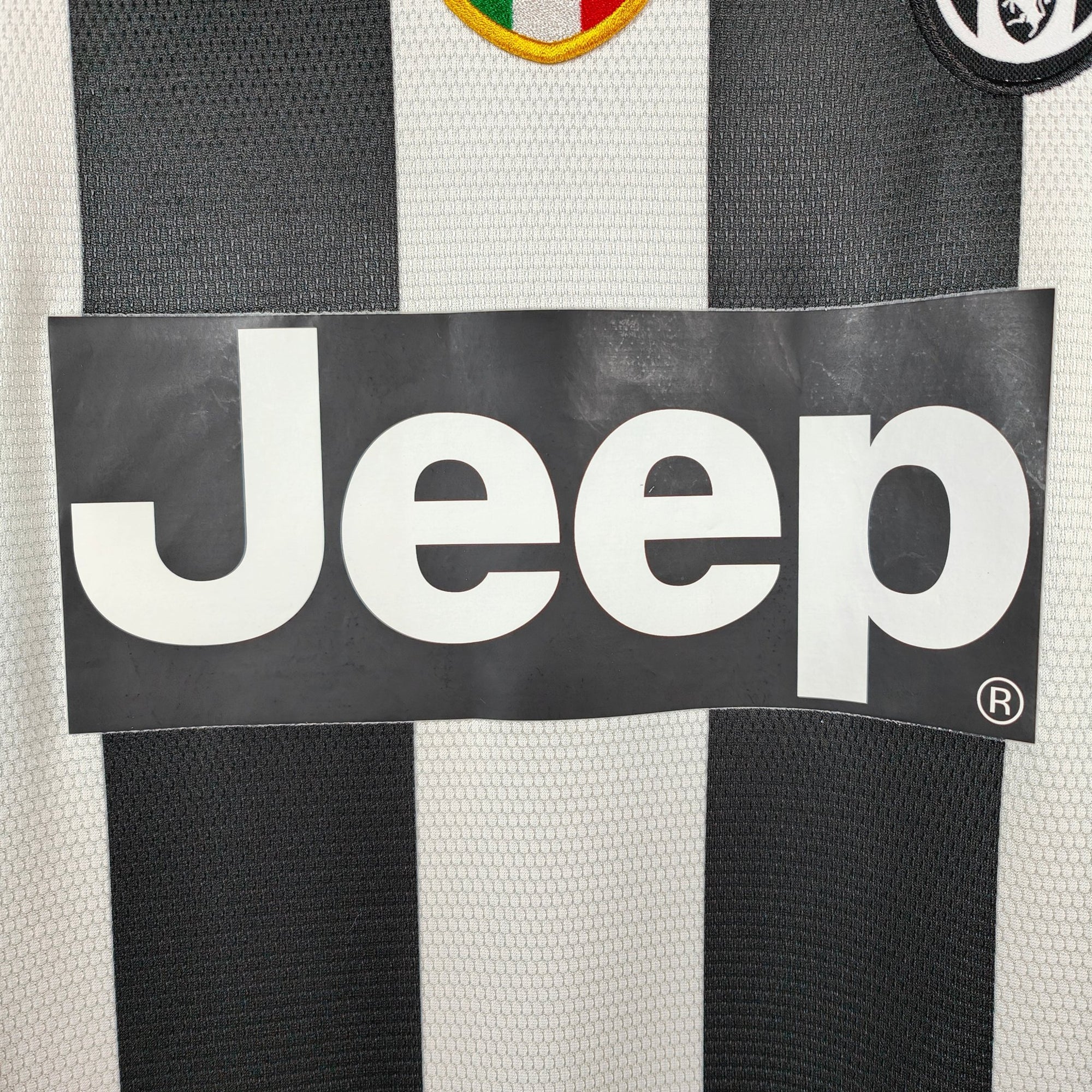 2012 - 13 Juventus Home Shirt Vidal 23 (M) - Eternal Pitch
