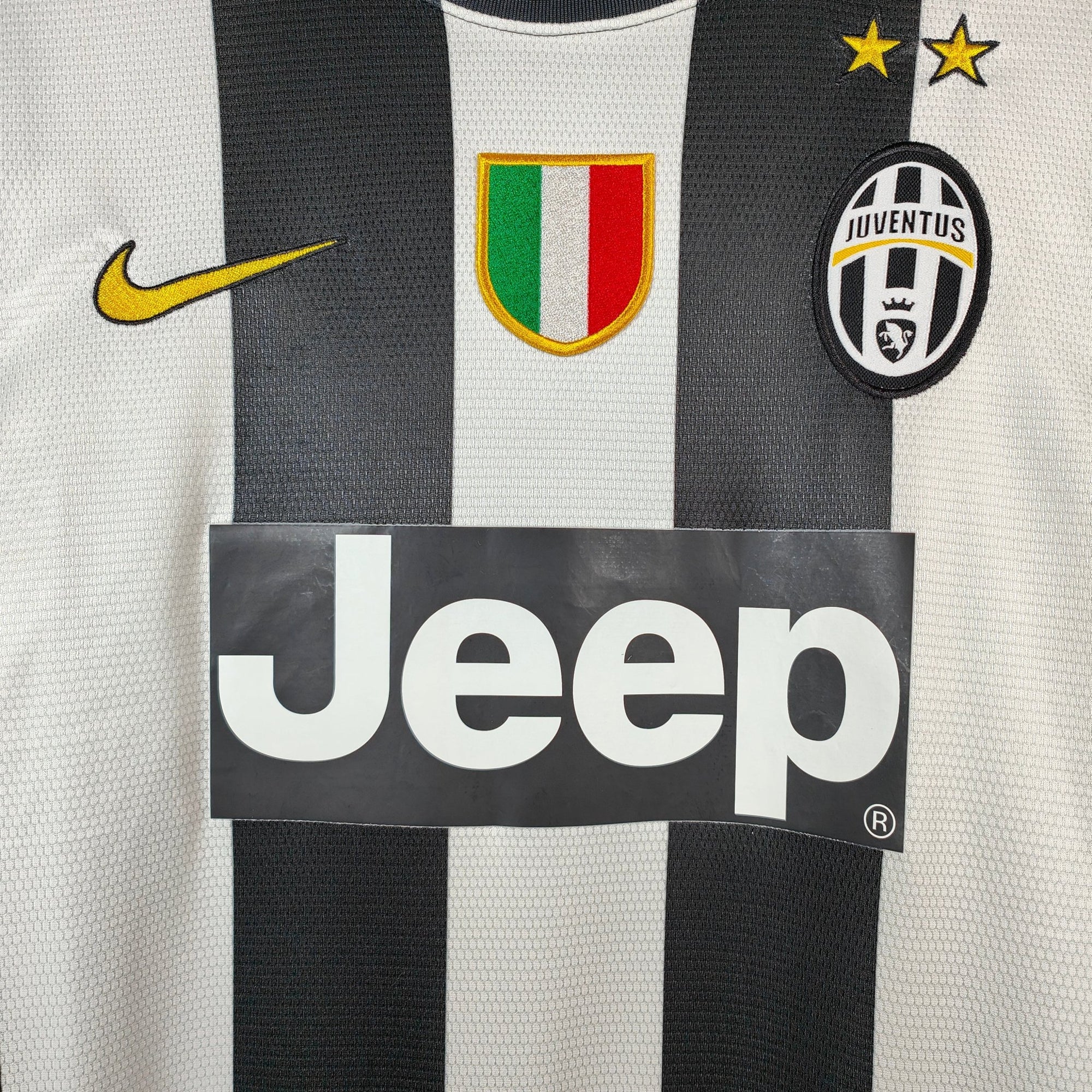 2012 - 13 Juventus Home Shirt Vidal 23 (M) - Eternal Pitch