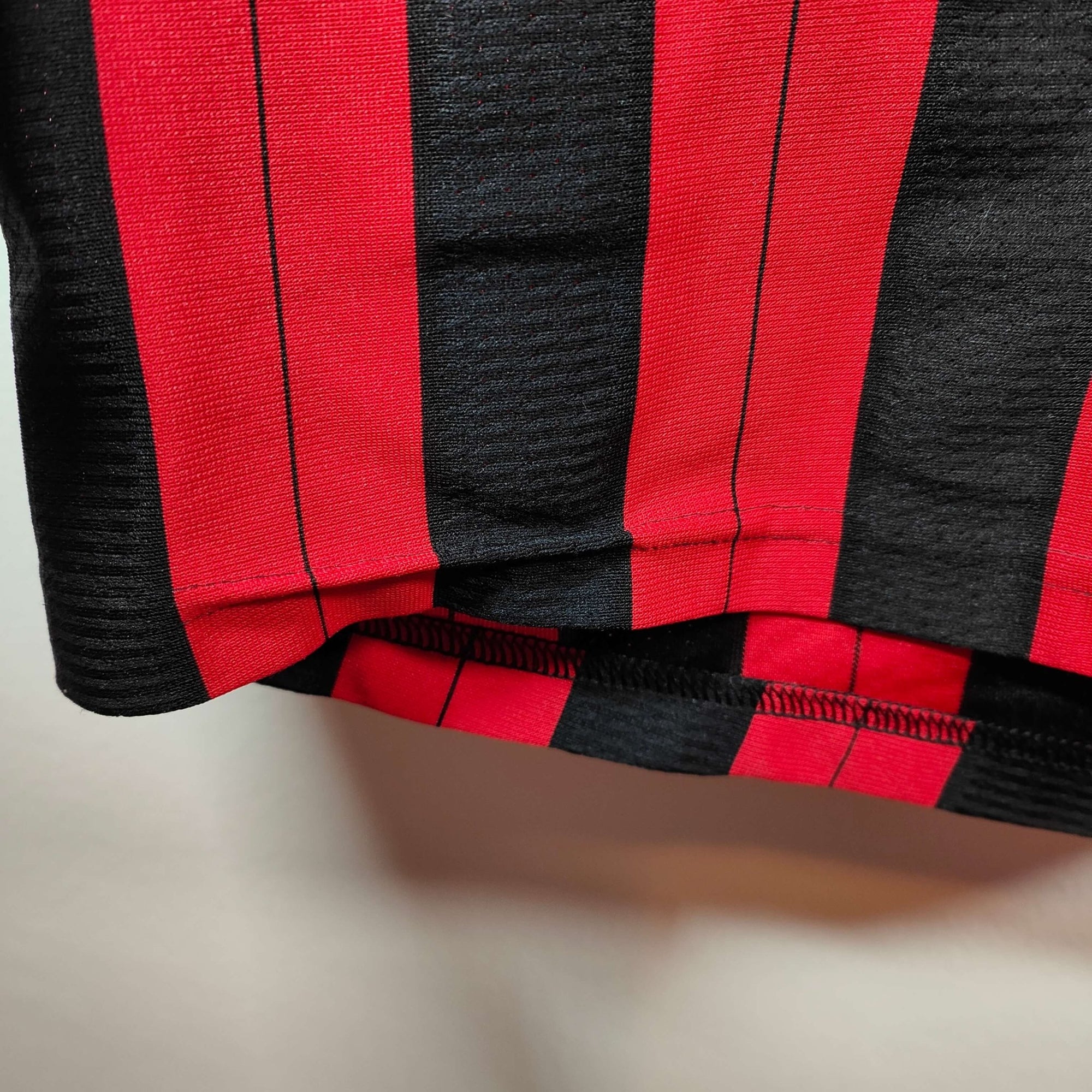 2013 - 14 AC Milan Home Shirt Balotelli 45 - 8.5/10 - (M) - Eternal Pitch