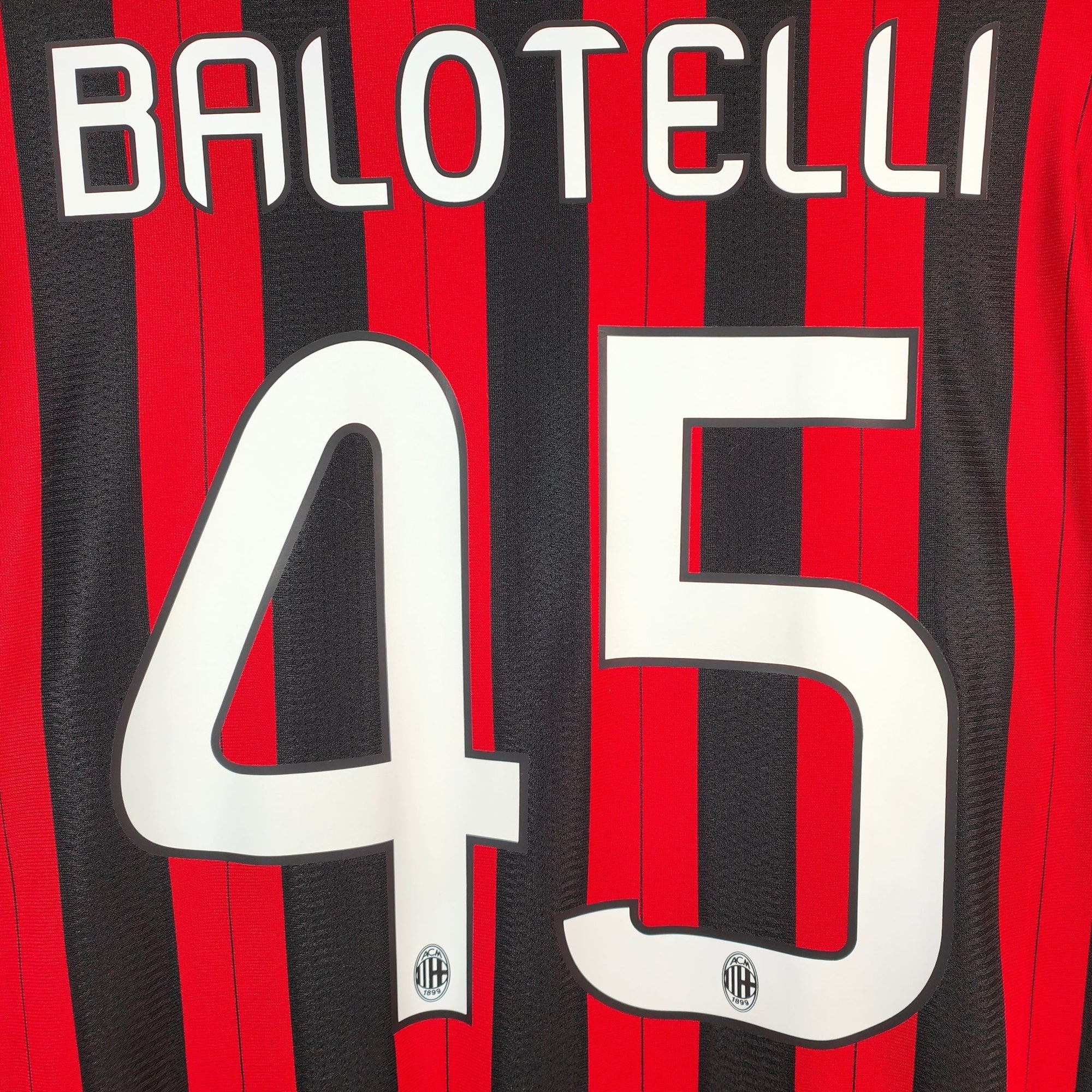 2013 - 14 AC Milan Home Shirt Balotelli 45 - 9.5/10 - (L) - Eternal Pitch