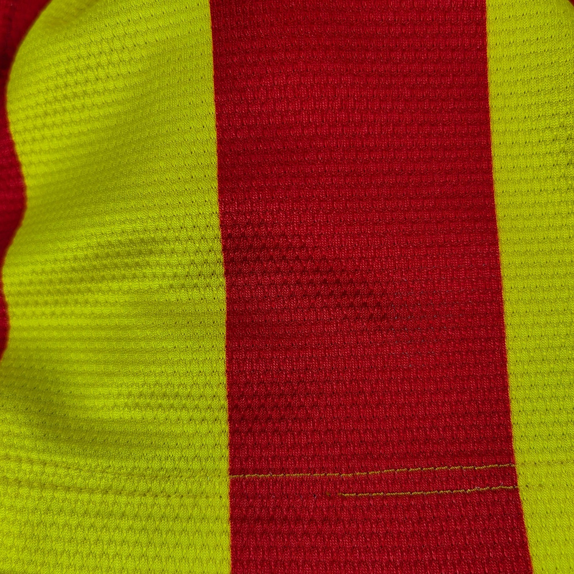 2013 - 14 FC Barcelona Away Shirt Iniesta 8 - 8.5/10 - (S) - Eternal Pitch