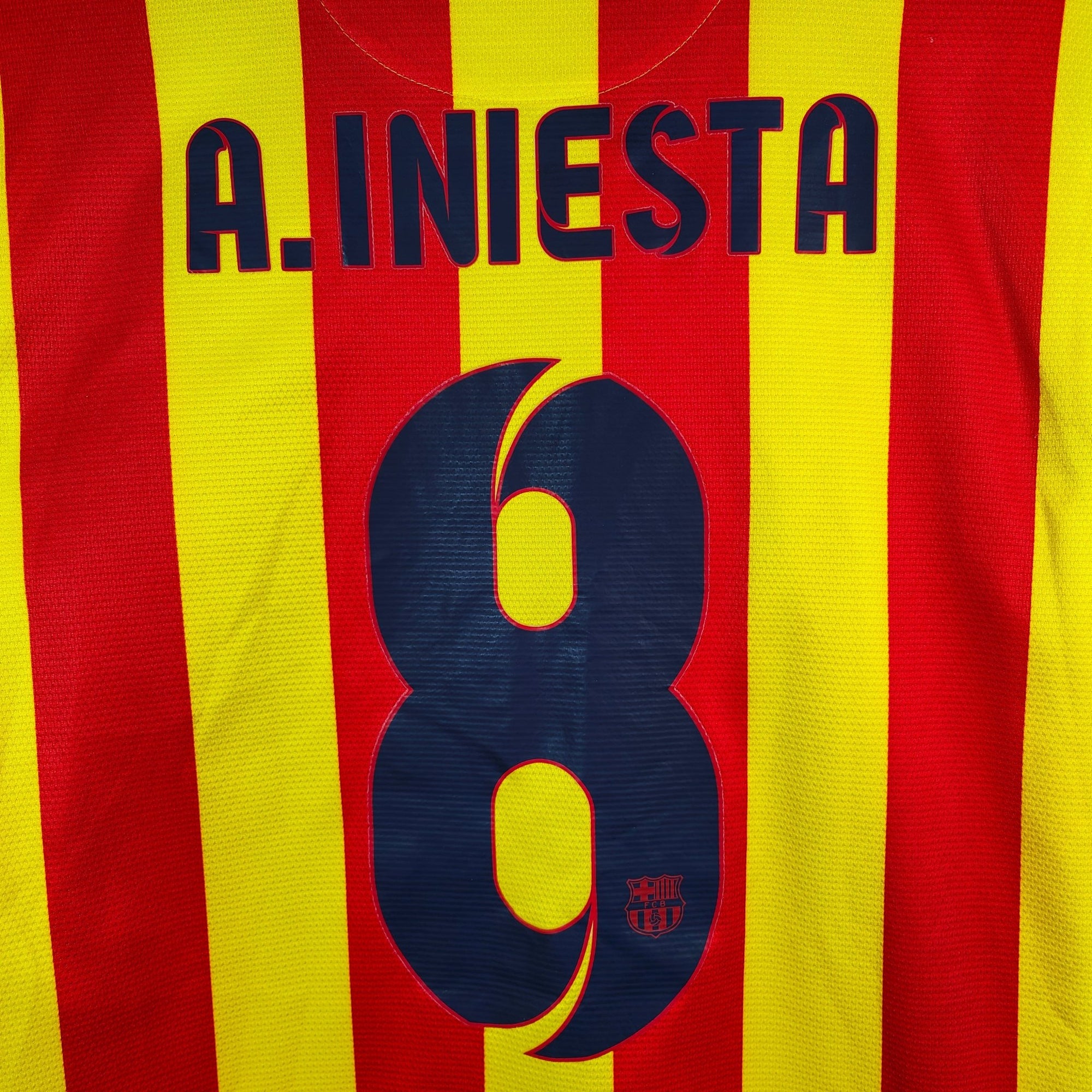 2013 - 14 FC Barcelona Away Shirt Iniesta 8 - 8.5/10 - (S) - Eternal Pitch