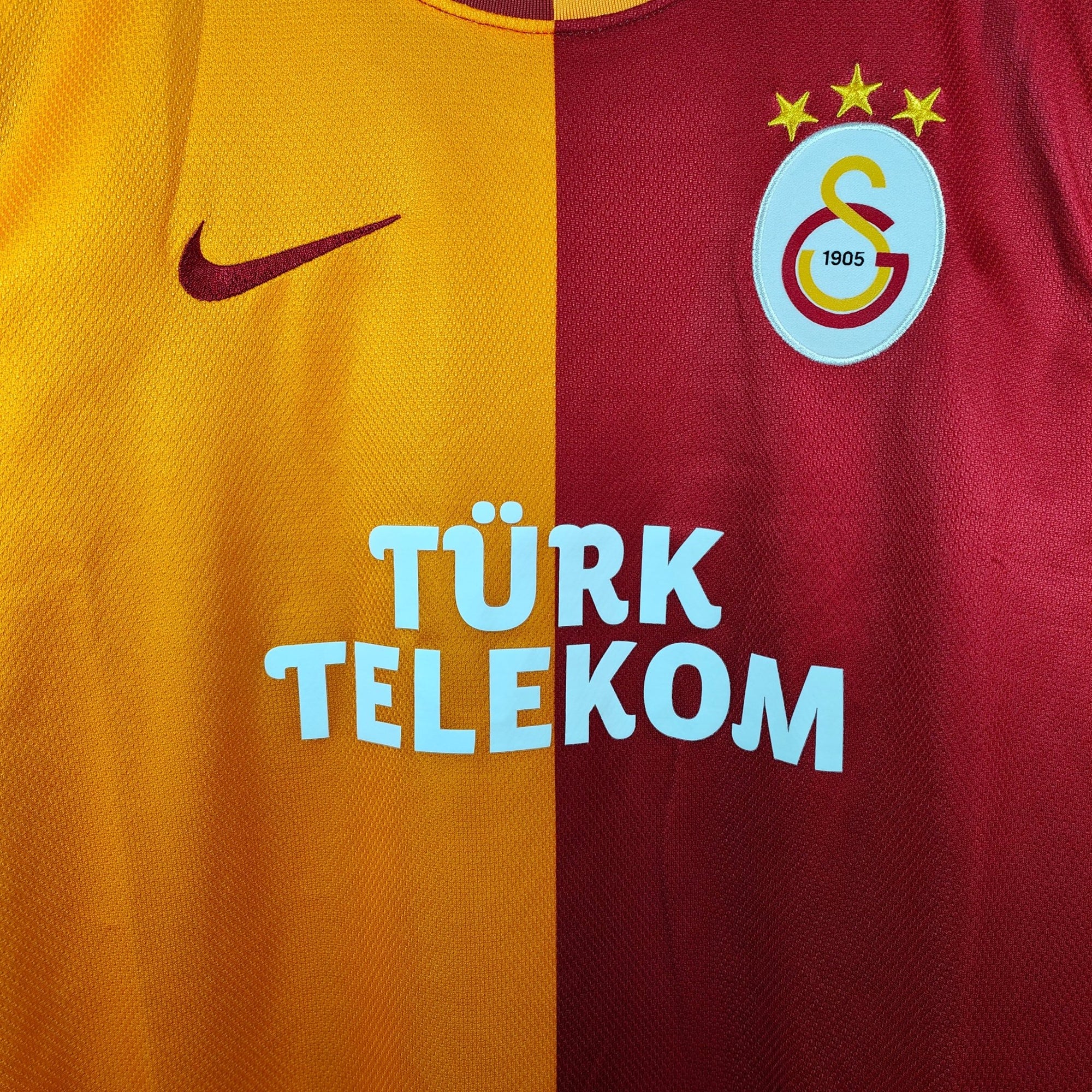2013 - 14 Galatasaray Home Shirt - 8.5/10 - (M) - Eternal Pitch