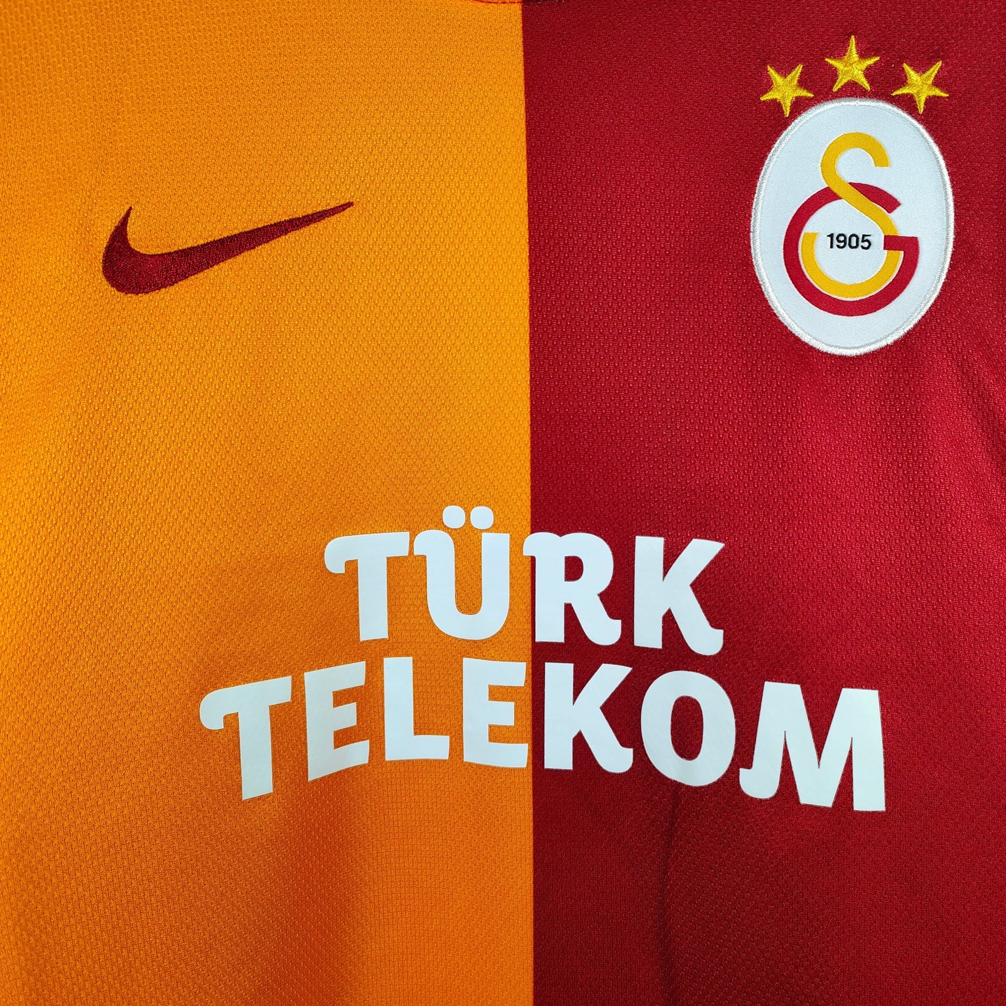 2013 - 14 Galatasaray Home Shirt Sneijder 10 - 9.5/10 - (M) - Eternal Pitch