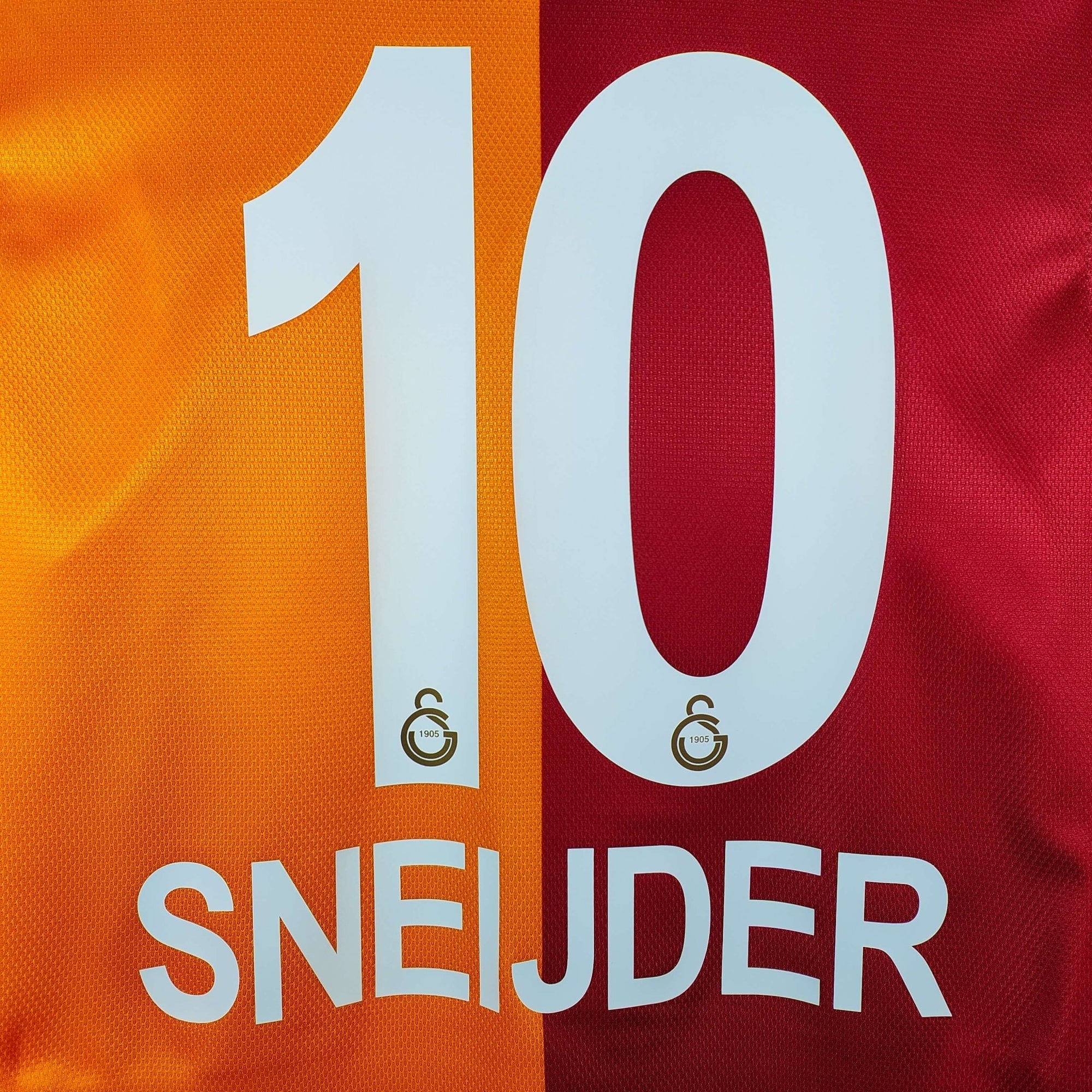 2013 - 14 Galatasaray Home Shirt Sneijder 10 - 9.5/10 - (S) - Eternal Pitch