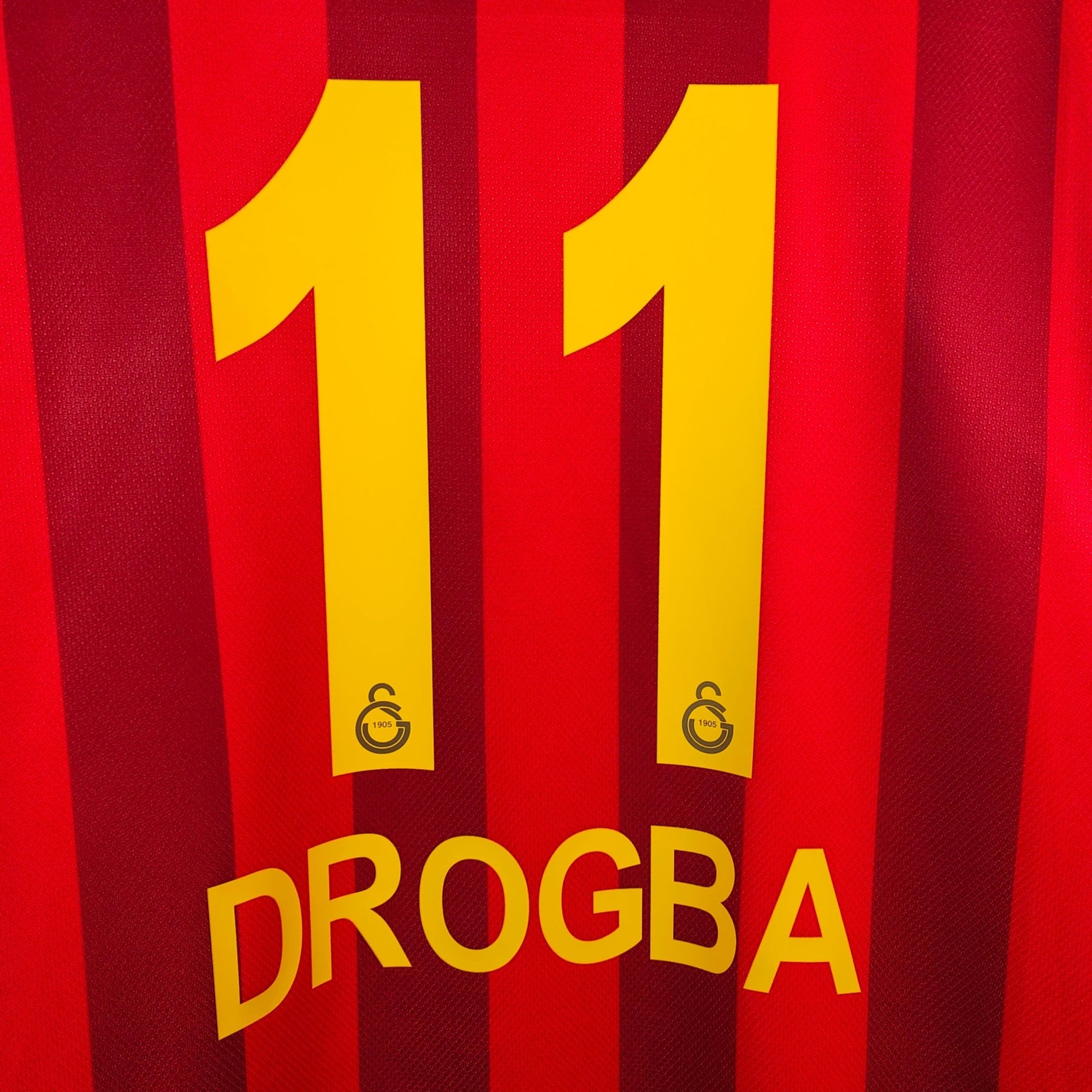 2013 - 14 Galatasaray Third Shirt Drogba 11 - 9.5/10 - (L) - Eternal Pitch