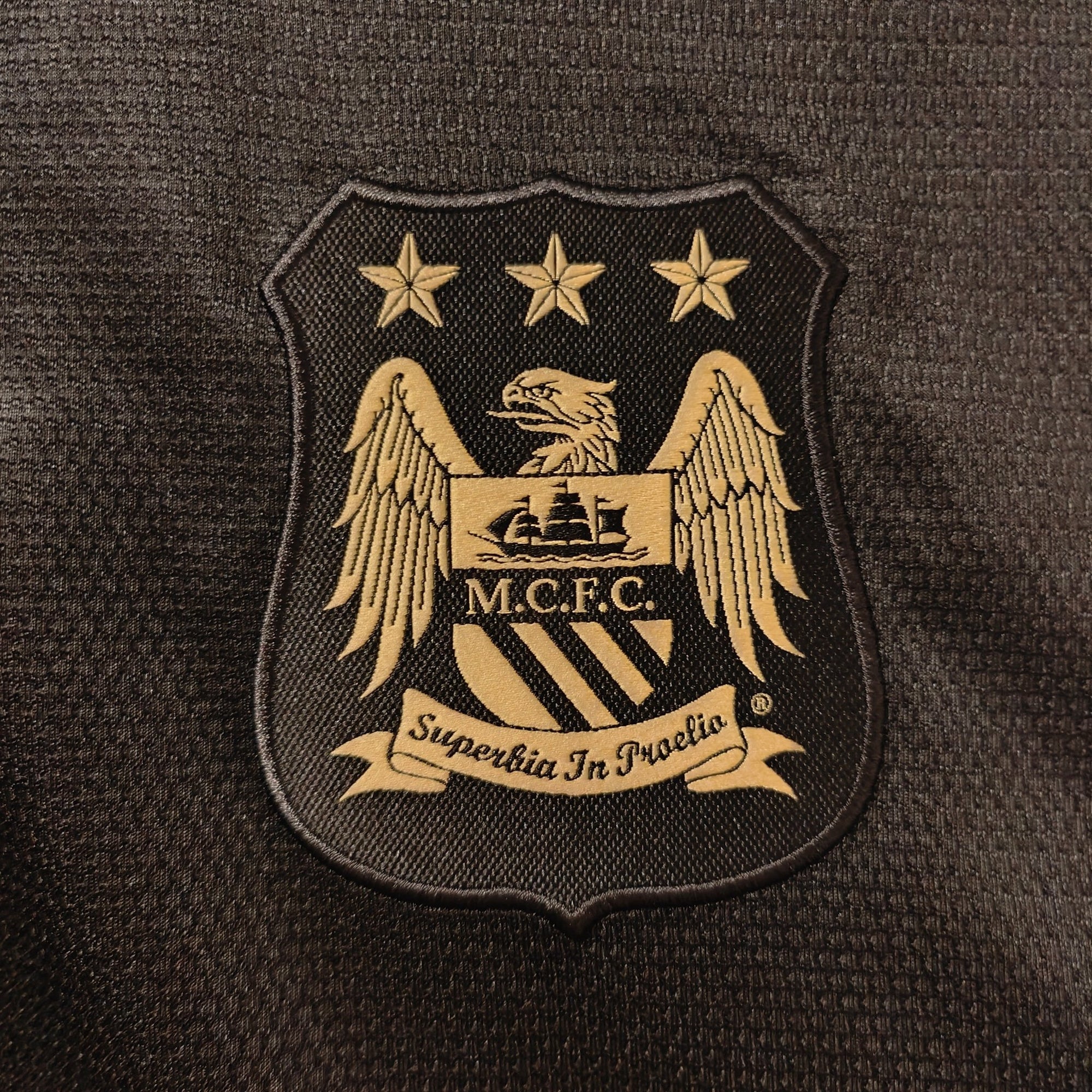 2013 - 14 Manchester City Away Shirt Kun Aguero 16 (L) - Eternal Pitch