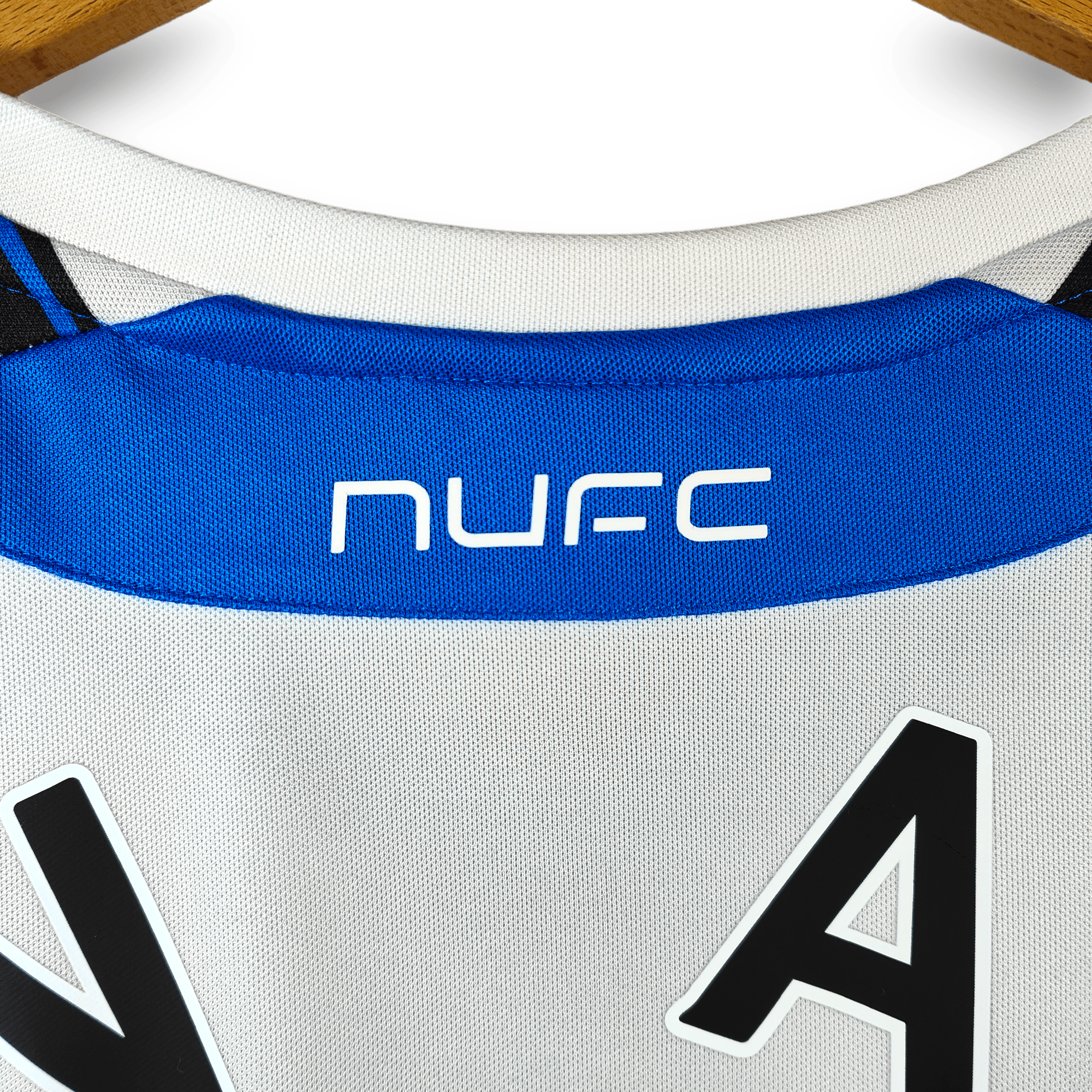 2013 - 14 Newcastle Home Shirt Ben Arfa 10 (L) - Eternal Pitch