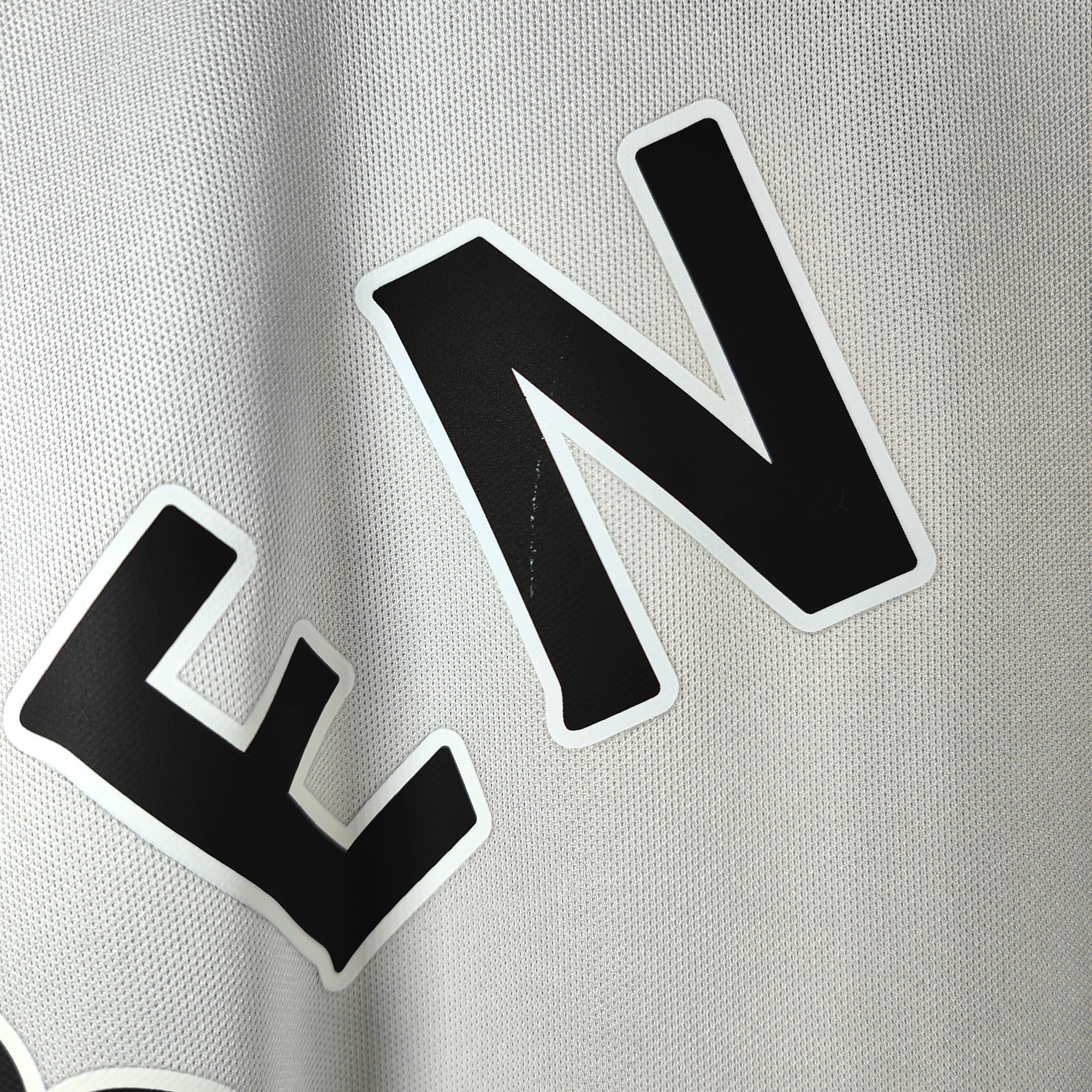 2013 - 14 Newcastle Home Shirt Ben Arfa 10 (L) - Eternal Pitch