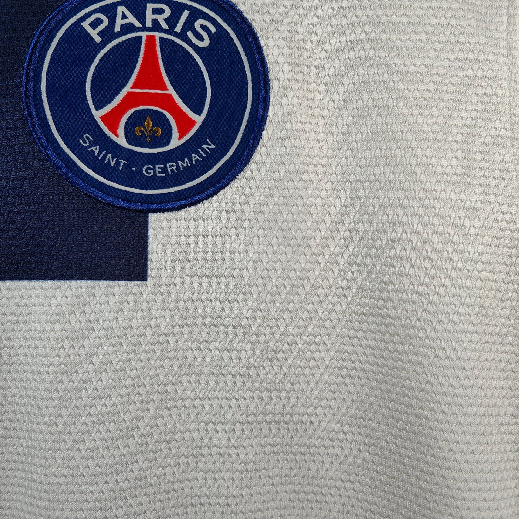 2013 - 14 PSG Away Shirt (M) - Eternal Pitch