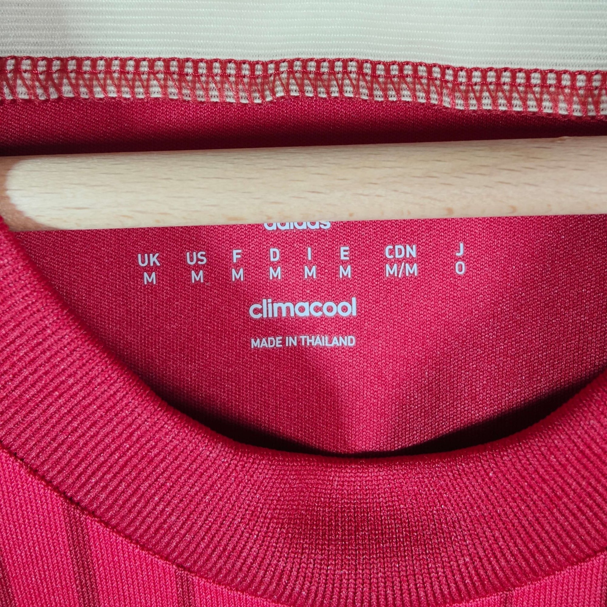 2013 - 15 Spain Home Shirt Iniesta 6 - 9.5/10 - (M) - Eternal Pitch