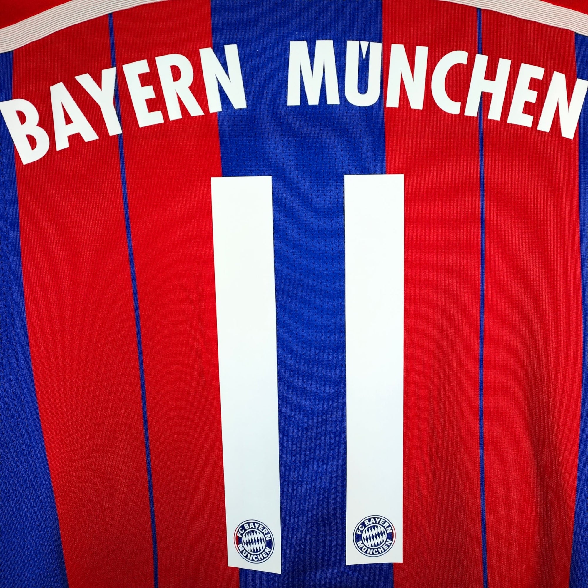 2014 - 15 Bayern Munich Home Shirt Shaqiri 11 - 9.5/10 - (XL) - Eternal Pitch
