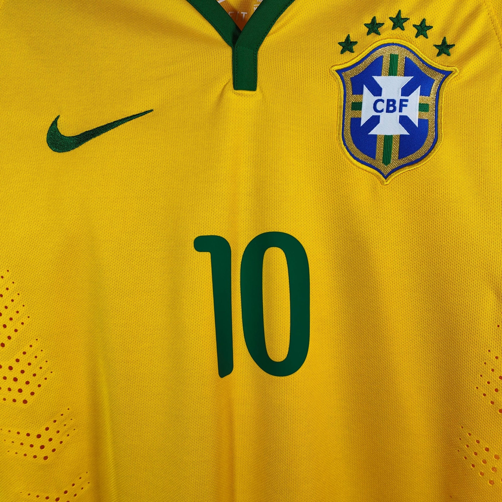 2014 - 15 Brazil Player Version Home Shirt Neymar 10 - 9.5/10 - (M) - Eternal Pitch