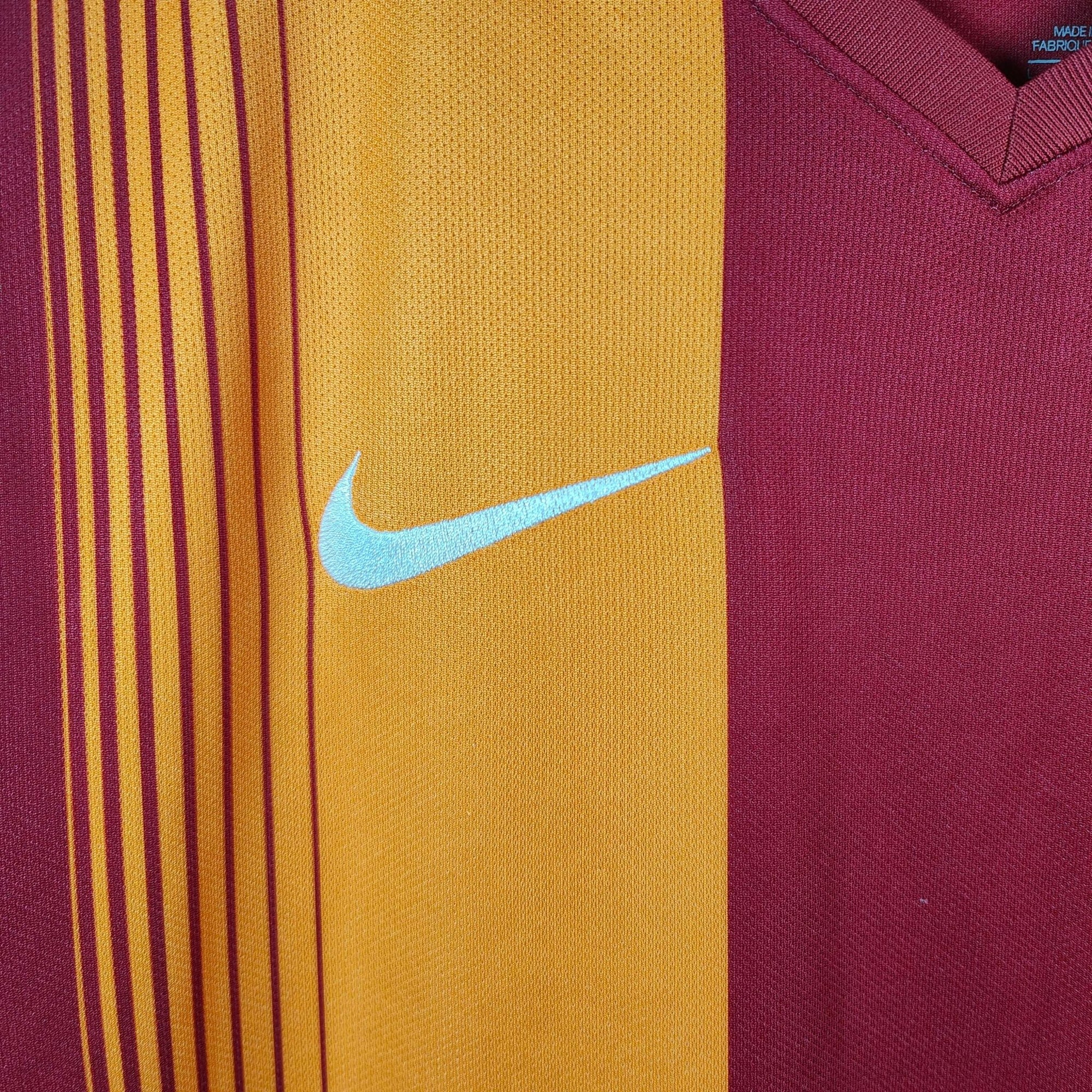 2014 - 15 Galatasaray Home Shirt Sneijder LS 10 - 8.5/10 - (L) - Eternal Pitch